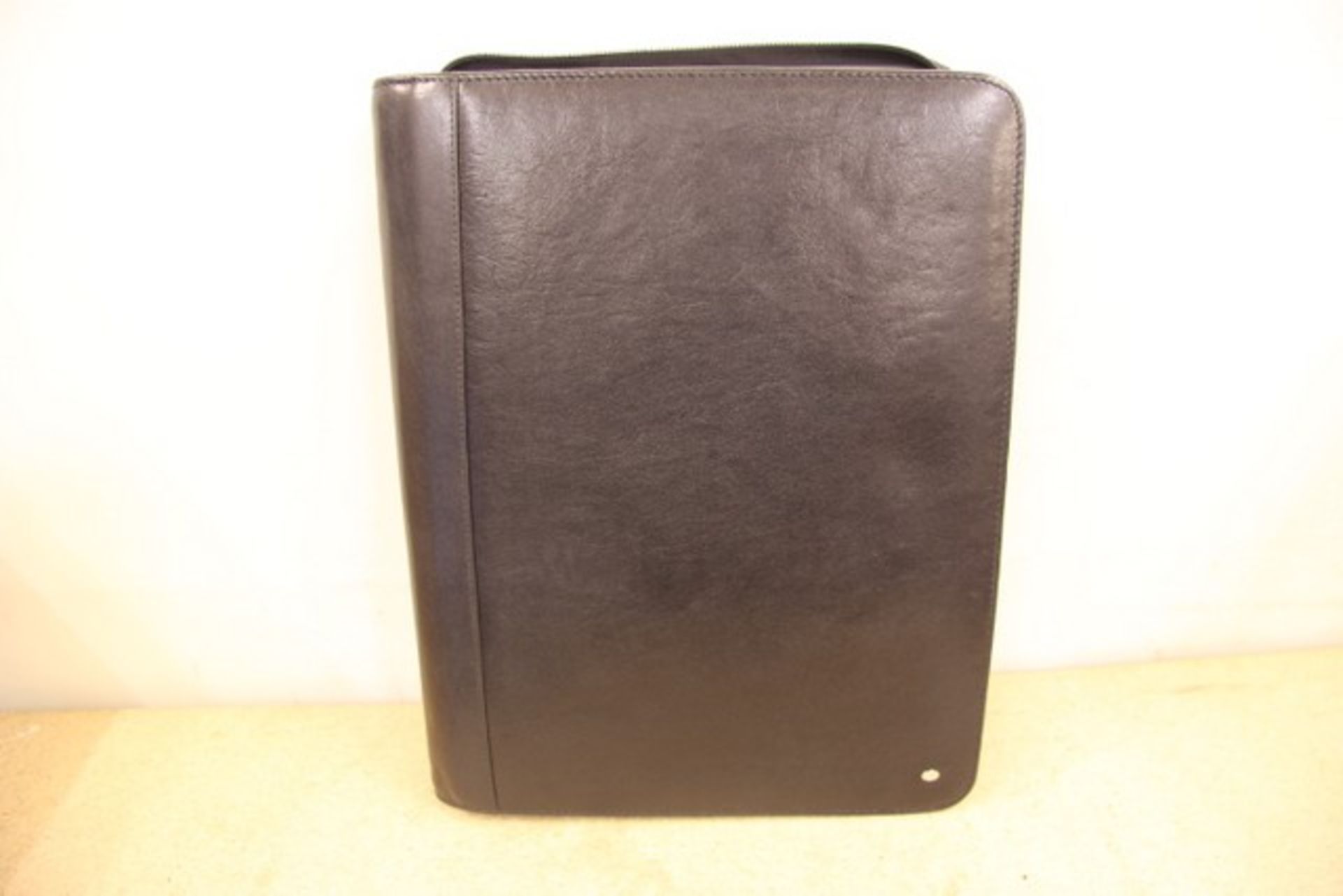 + VAT Brand New Samsonite Black Leather Executive Folder With-Pen Pocket-Card Pockets-Writing Pad- - Image 2 of 2