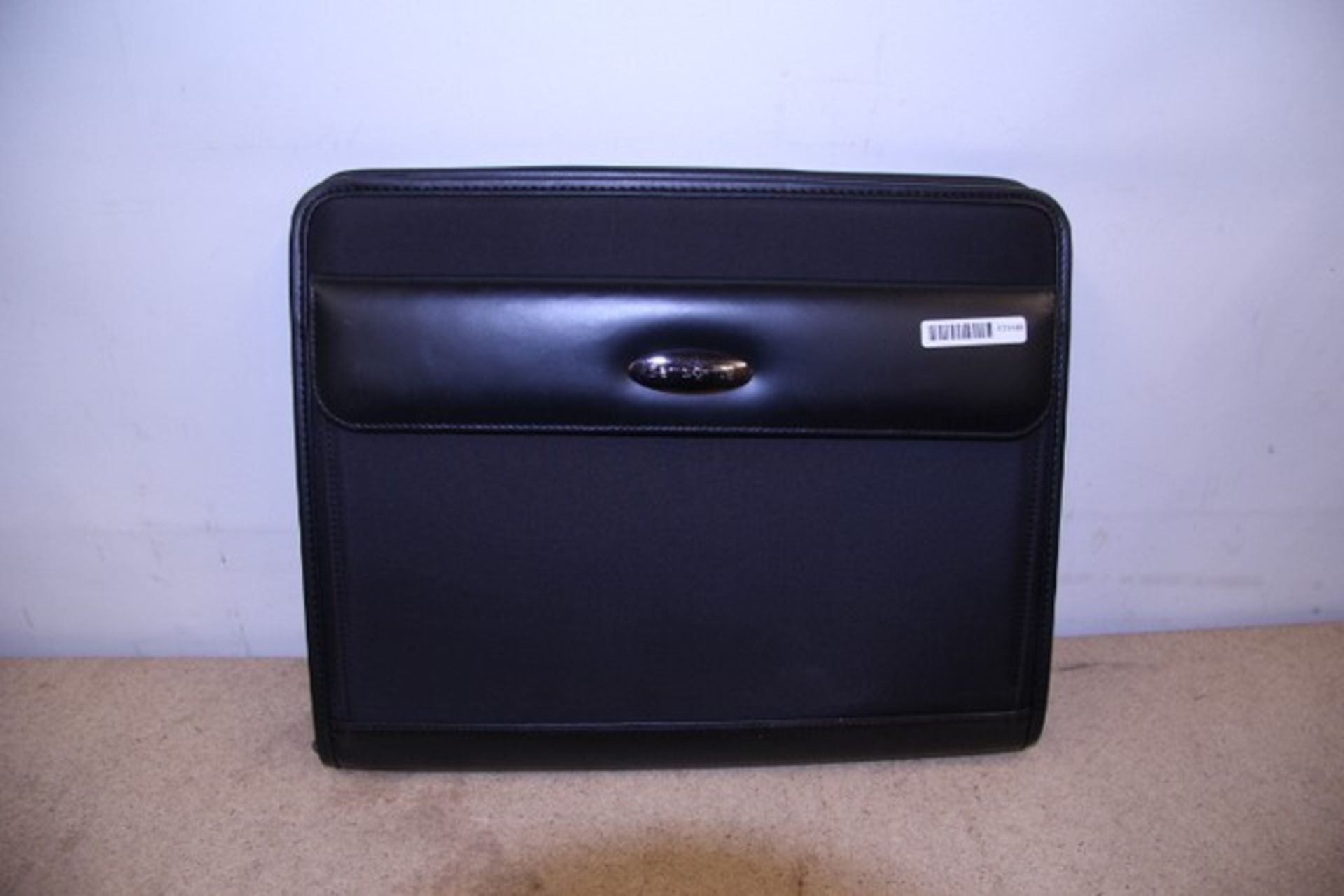 + VAT Brand New Samsonite Black Leather & Fabric Executive Folder With Two Inner Pockets-Card - Image 2 of 2