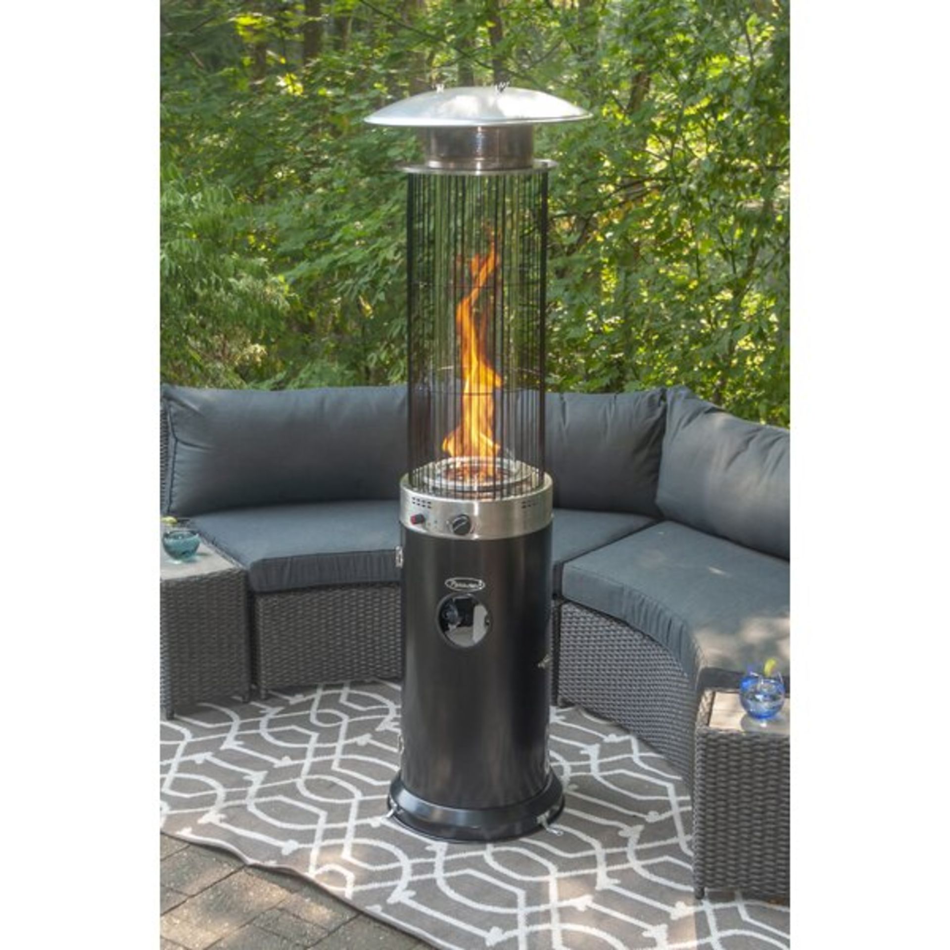 + VAT Brand New Chelsea Garden Company Wheeled Garden Gas Patio Heater - 2.11m Tall - 12.5kw - With