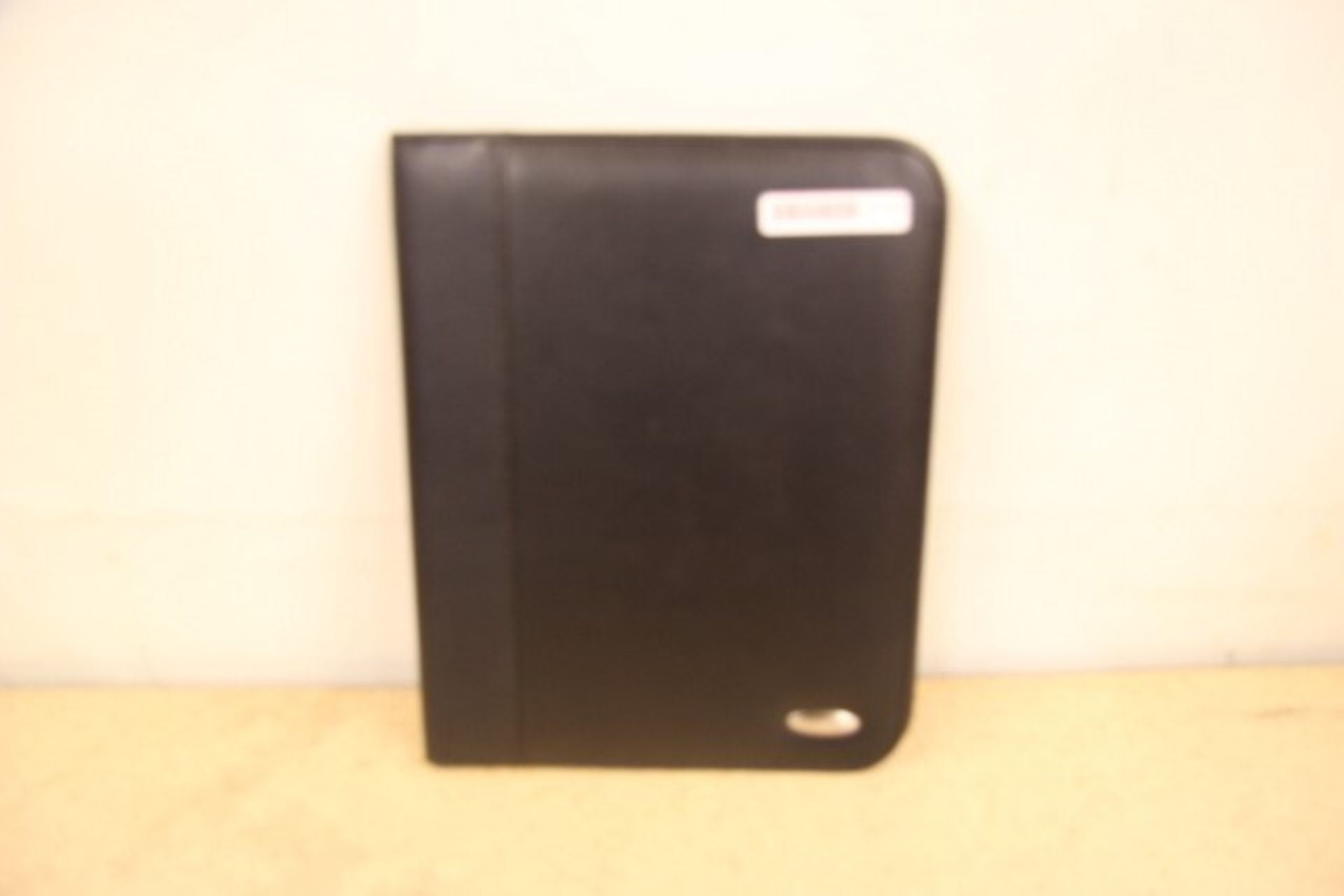 + VAT Brand New Samsonite Small Black Executive Folder With-Pen Pocket-Card Pocket-One Inner Pocket - Image 2 of 2