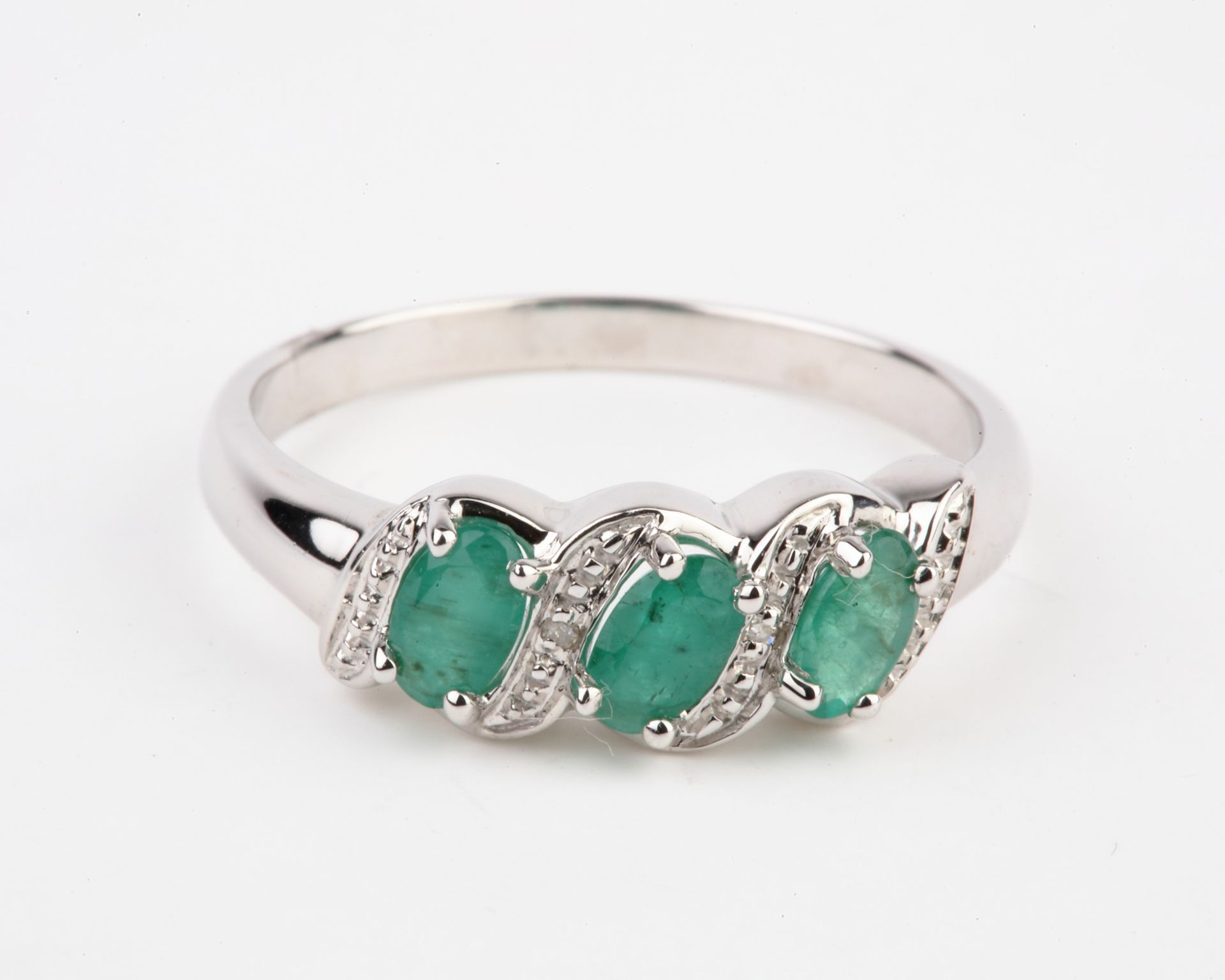 + VAT Brand New Diamond & Emerald Wave Design Ring