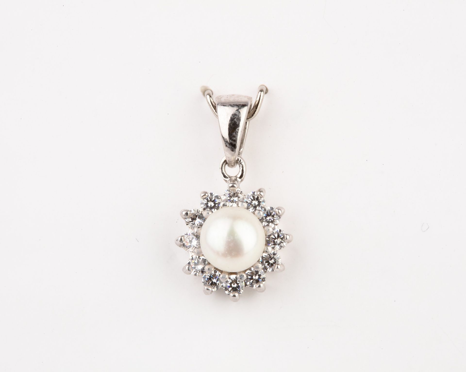 + VAT Brand New Silver Pearl & White Stone Pendant