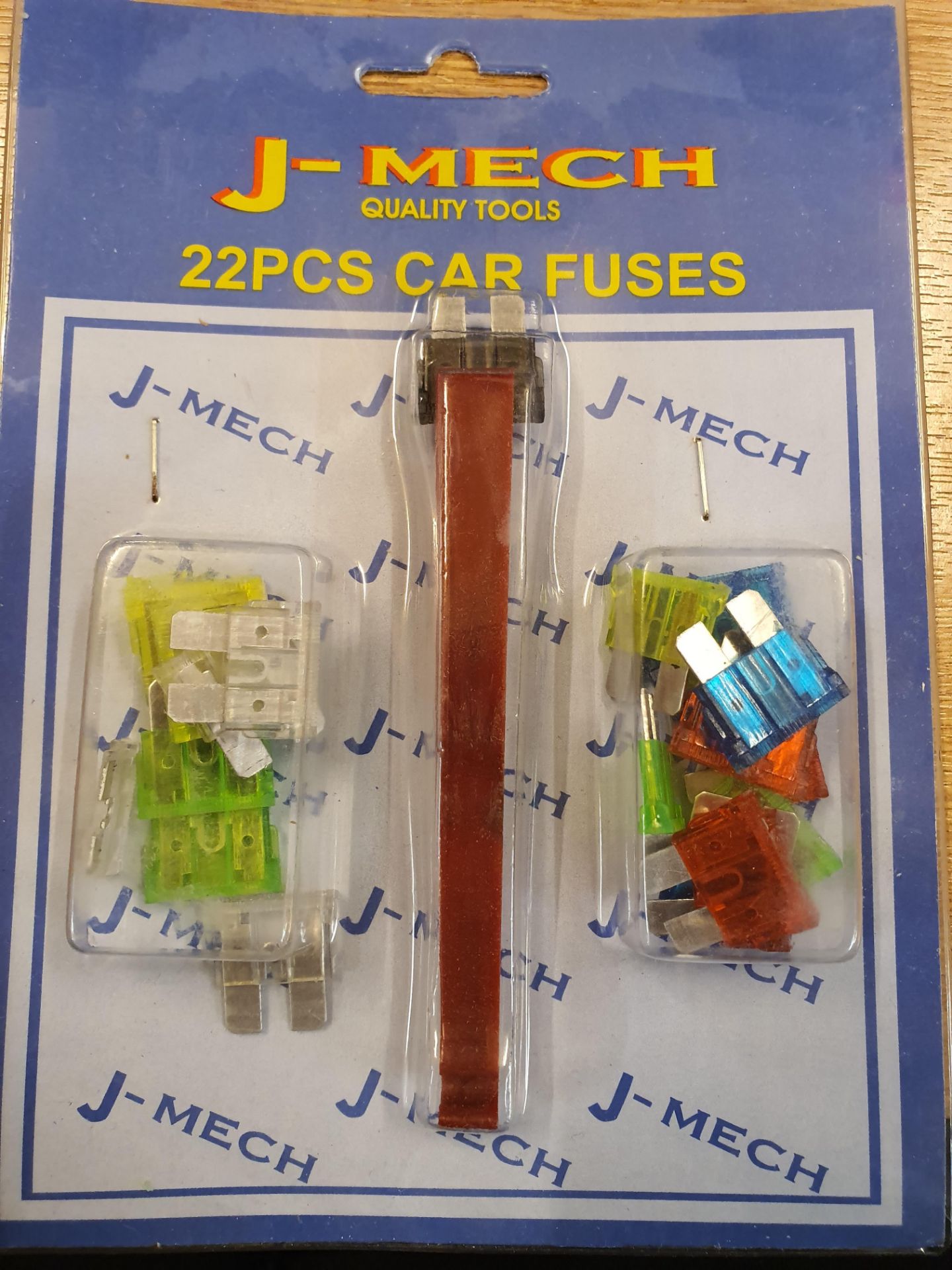 No VAT Grade U Approximately 20 22 Piece Car Fuse Kits With Fuse Remover and Installer