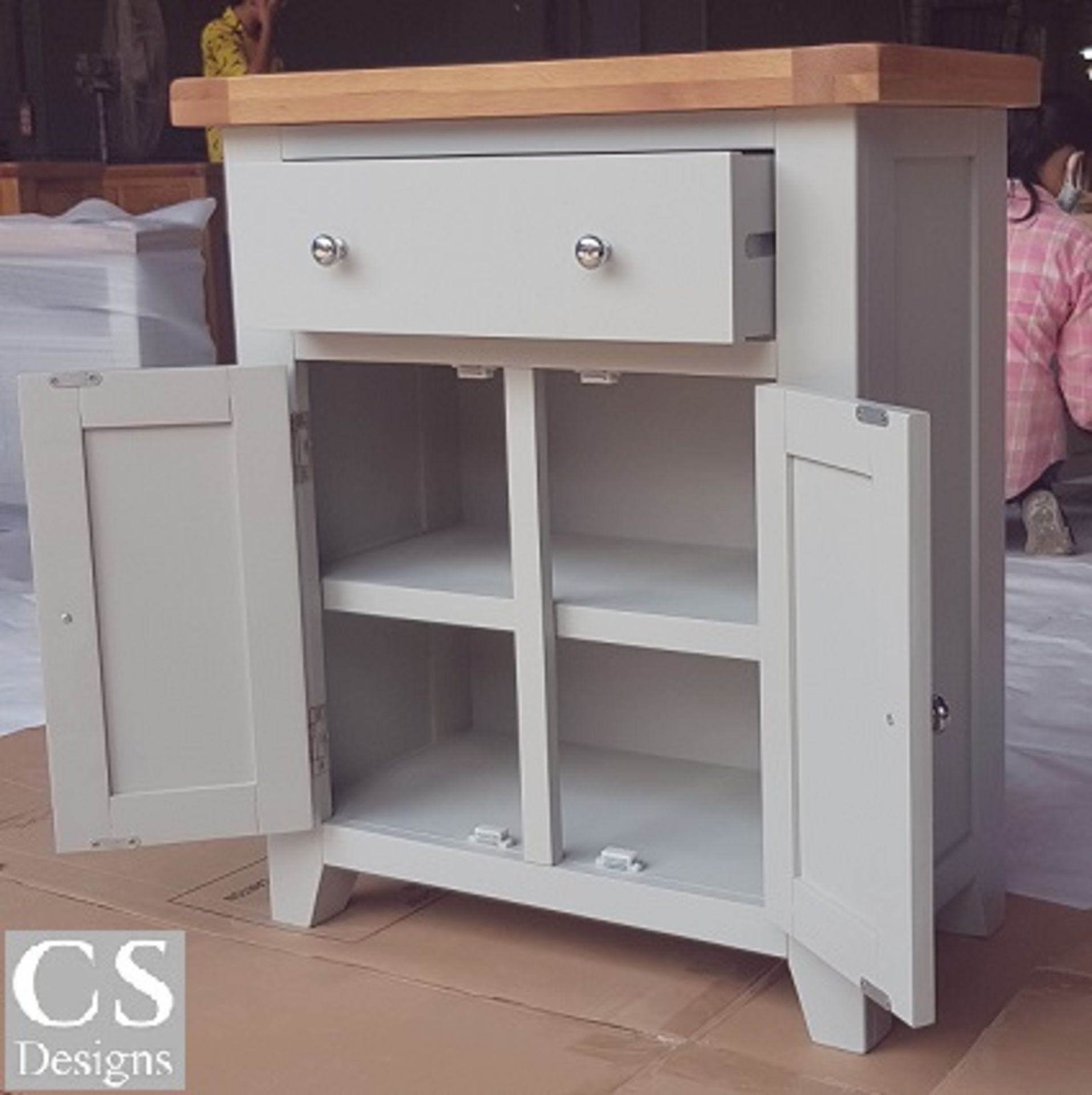 + VAT Brand New CS Designs "Daylesford" Sideboard Cupboard With Natural Oak Tops and Solid Hardwood - Image 2 of 3