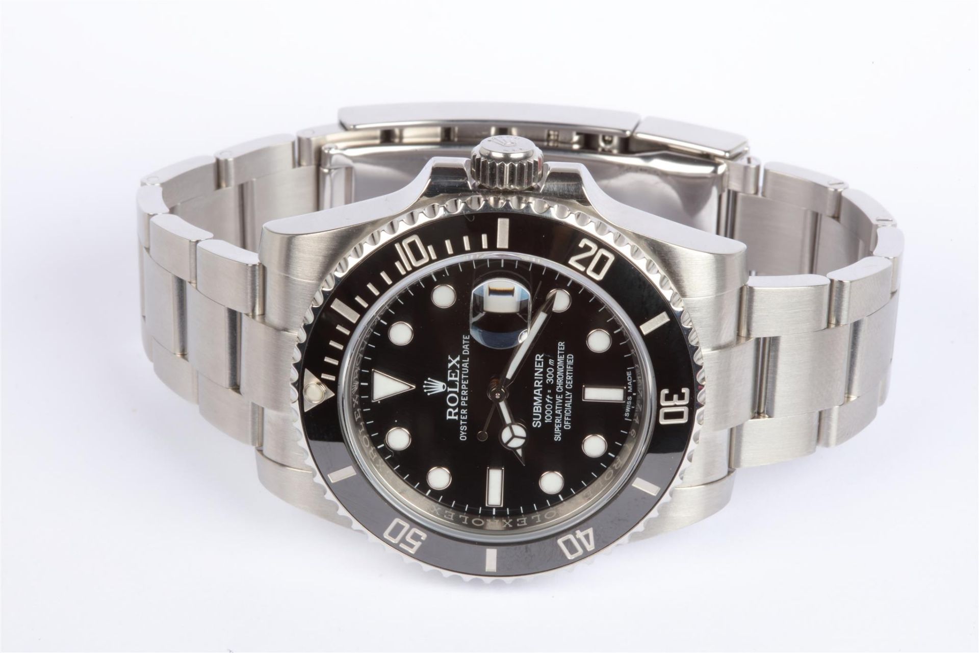No VAT Gents Rolex 2016 Oyster Perpetual Date Submariner Watch - Boxed With Papers & International - Image 2 of 4
