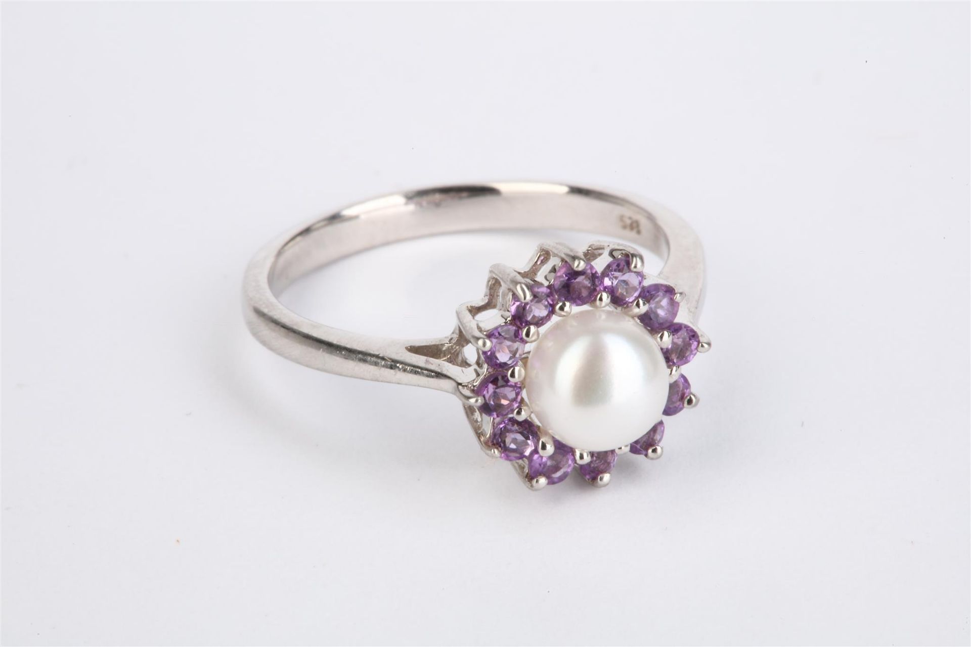 + VAT Ladies Silver Opal & Amethyst Ring Wth Central Opal Surrounded By Amethysts