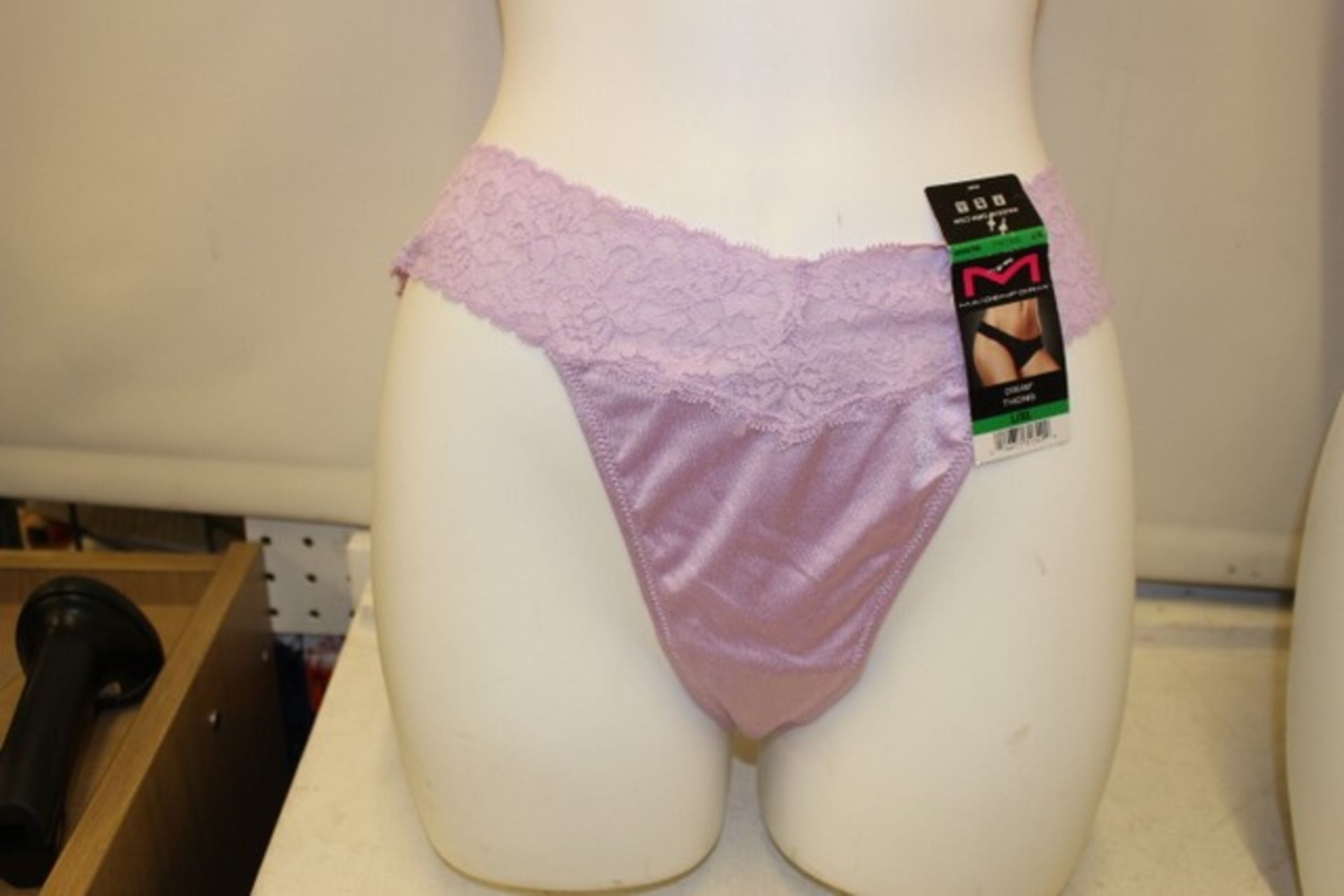 + VAT Brand New A Lot Of Five Maidenform Lilac Thongs Size L/XL ISP $10 Each (KOhl's) - Image 2 of 2