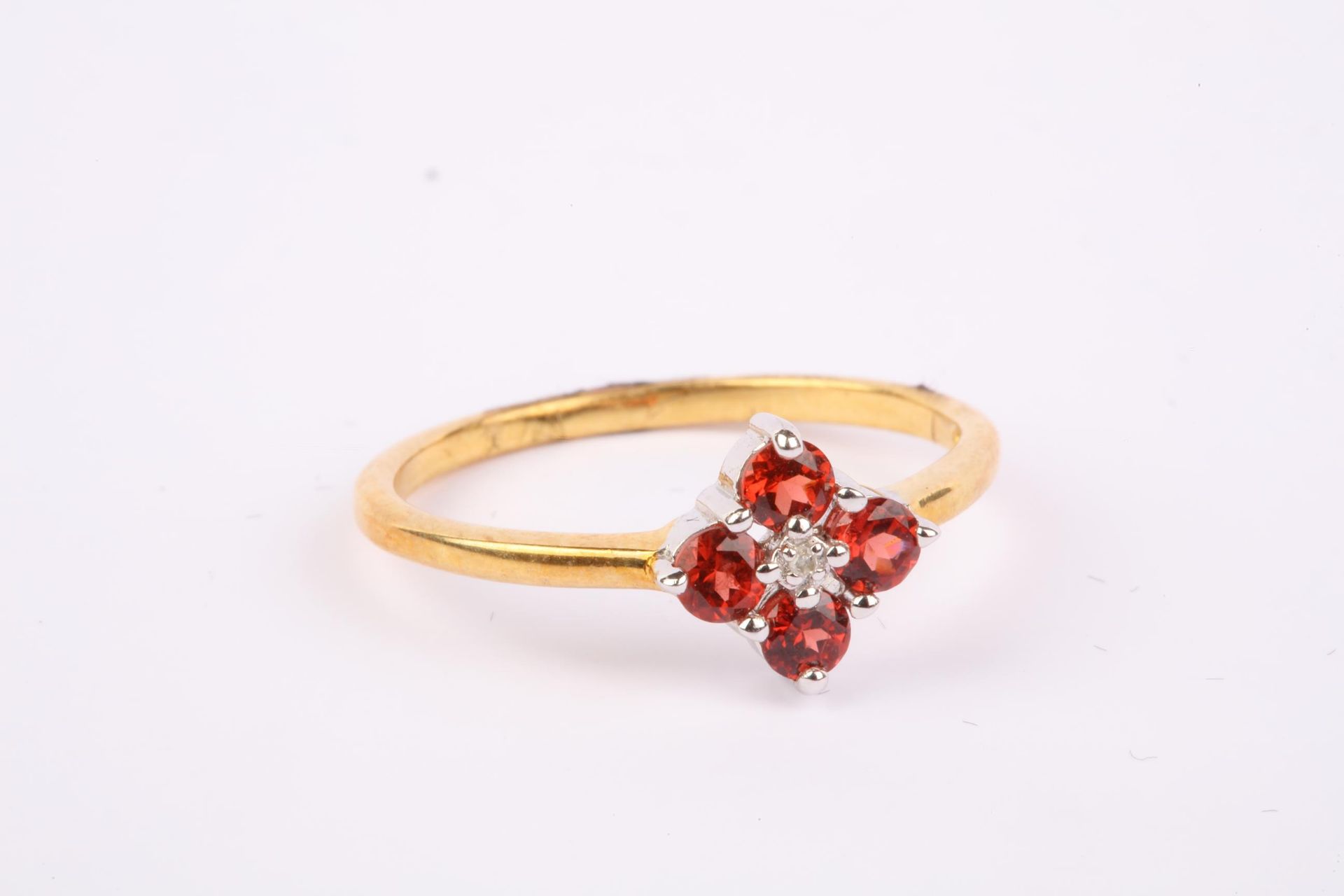 + VAT Brand New Garnet Flower Design Ring