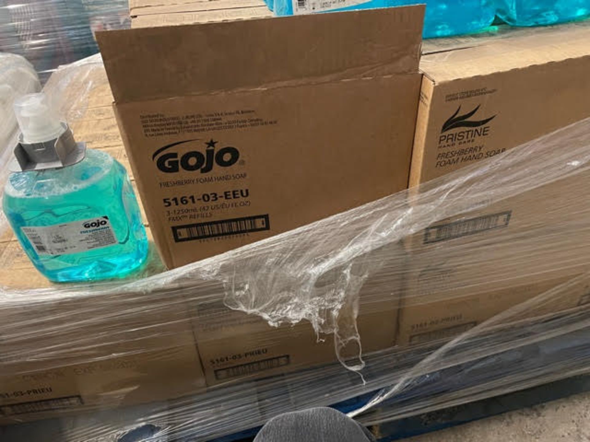 + VAT Grade A Pallet 138 x 1250ml Bottles Gojo Freshberry Foam Hand Soap & 16 x 1250ml Bottles - Image 2 of 4