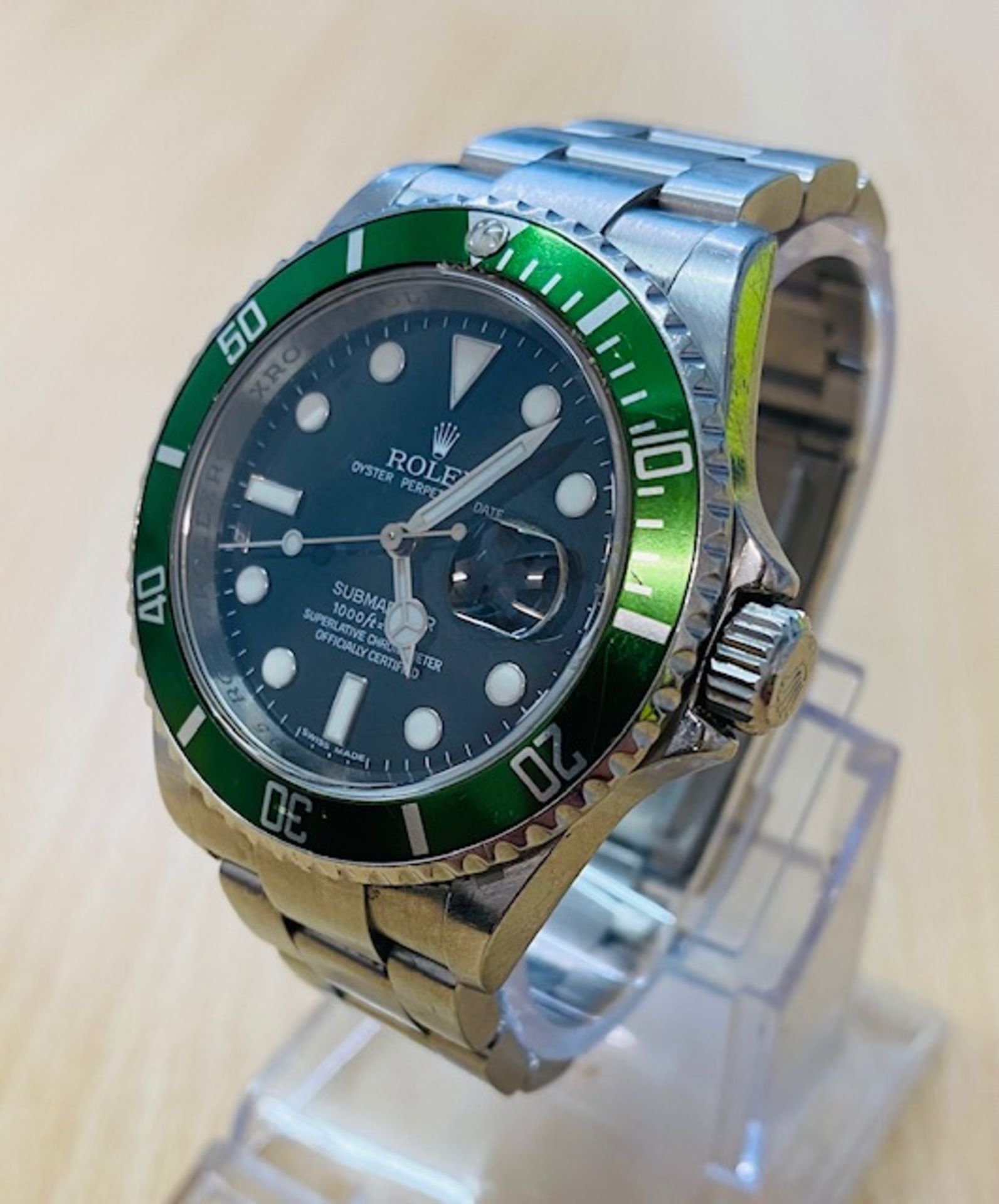 No VAT Gents 2008 Rolex Submariner Date - Stainless Steel - Green Bezel And Black Face - Watch And - Image 2 of 6