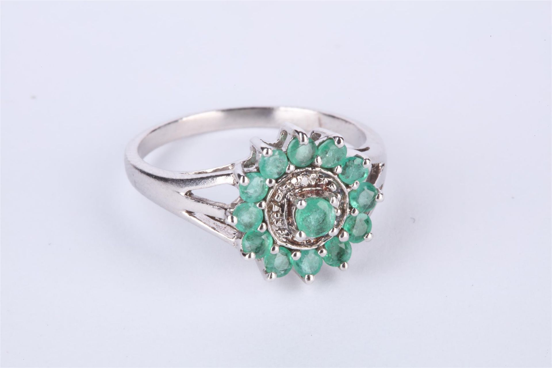 + VAT Ladies Silver Emerald and Diamond Circular Ring With Outer Layer of Emeralds and Central