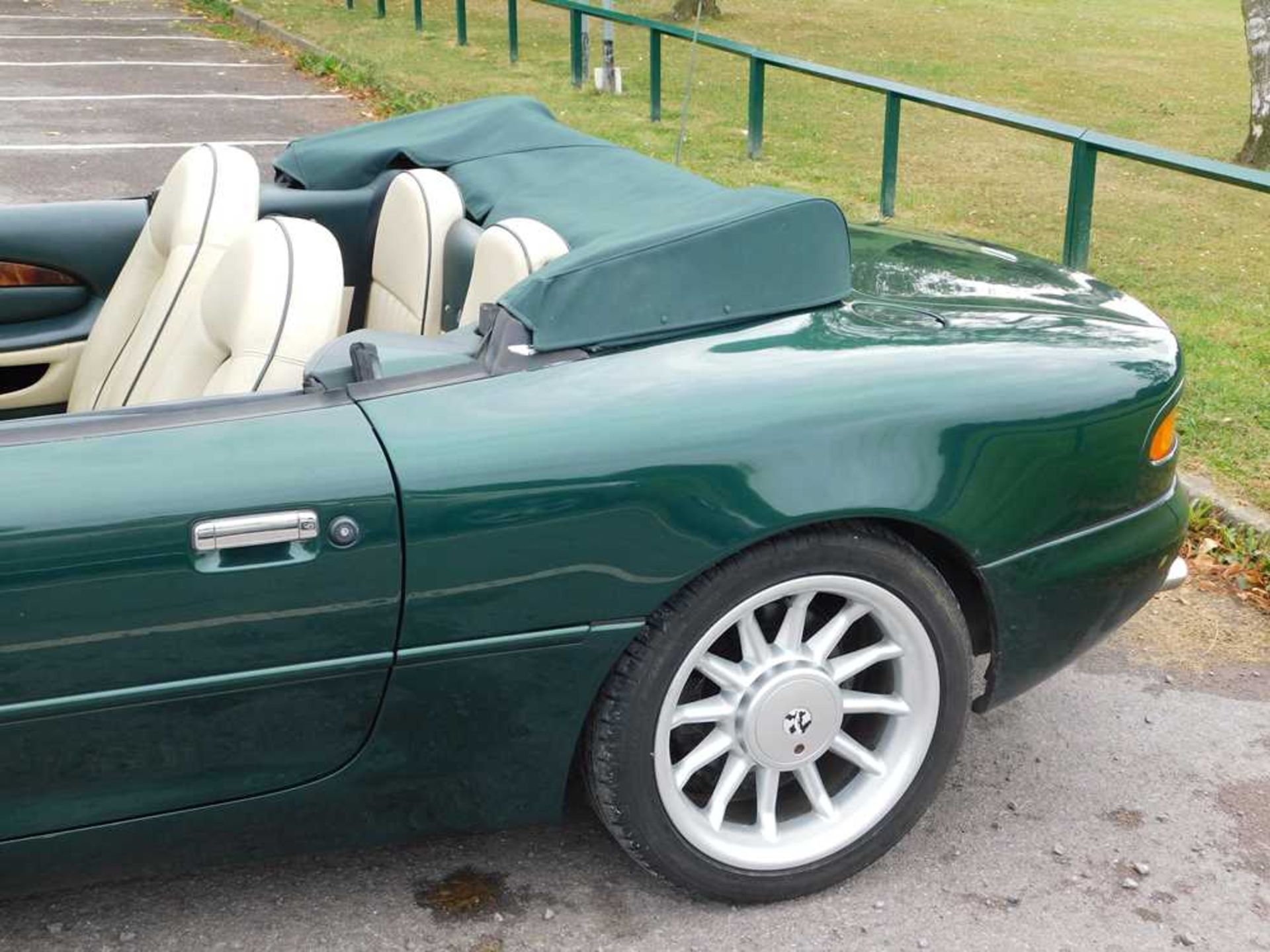 1998 Aston Martin DB7 Volante Prestige British tourer benefitting low miles & ownership - Image 9 of 19