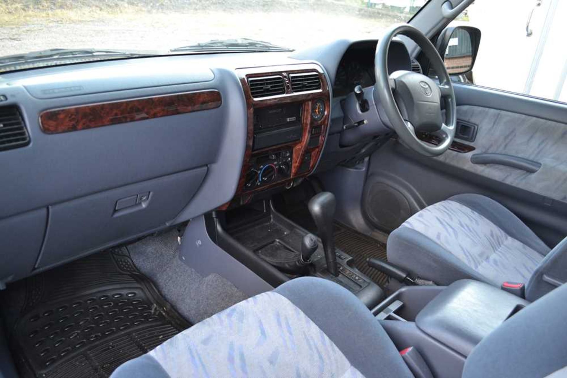 2000 Toyota Land Cruiser Colordao FX No Reserve - Just Two Former Keepers - Image 39 of 49