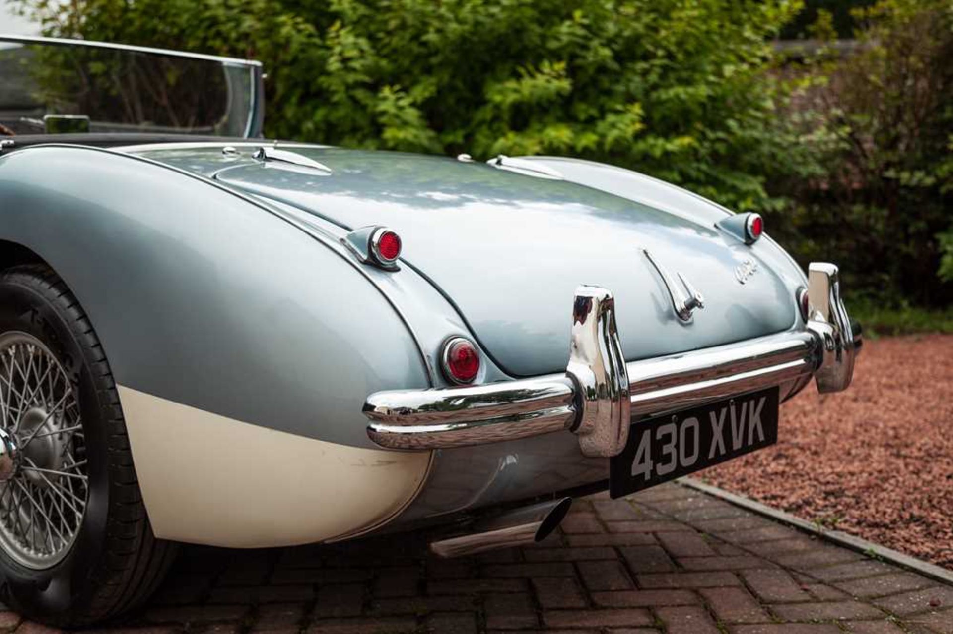1955 Austin-Healey 100/4 Subtly Upgraded with 5-Speed Transmission and Front Disc Brakes - Image 16 of 54