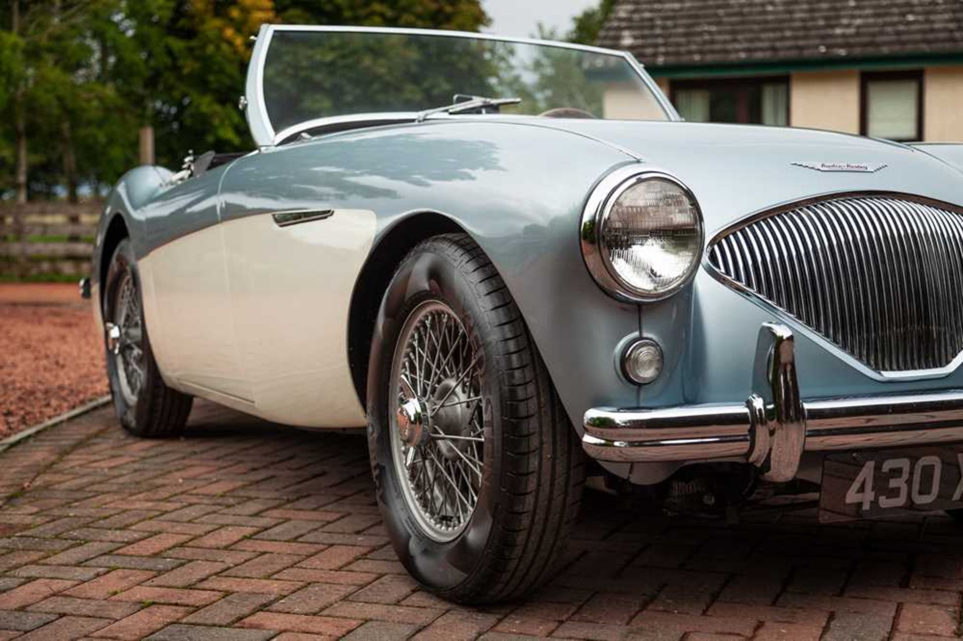 1955 Austin-Healey 100/4 Subtly Upgraded with 5-Speed Transmission and Front Disc Brakes - Image 39 of 54