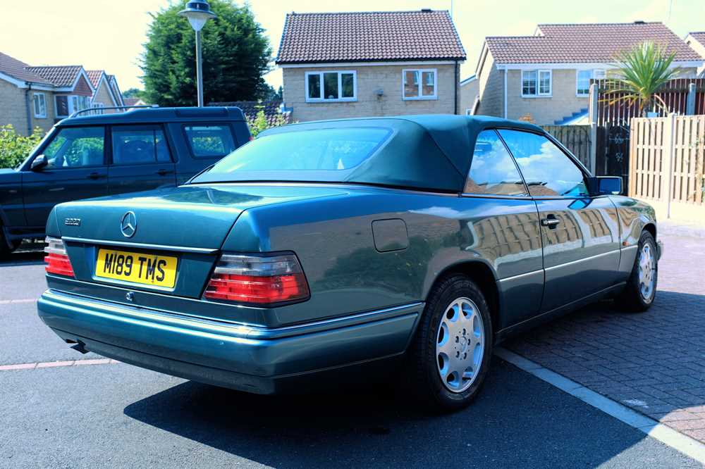 1995 Mercedes-Benz E220 Cabriolet - Image 5 of 21
