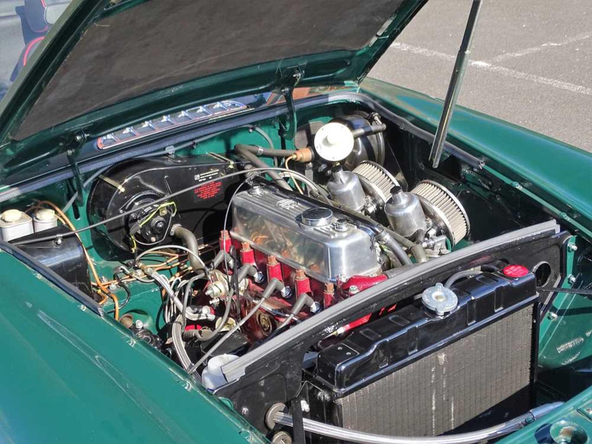 1971 MG B Roadster Restored at a cost of c.£33,000 - Image 27 of 43