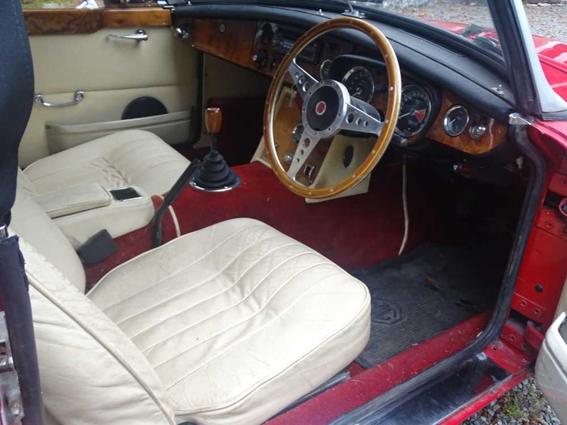 1970 MG B V8 Roadster - Image 8 of 29