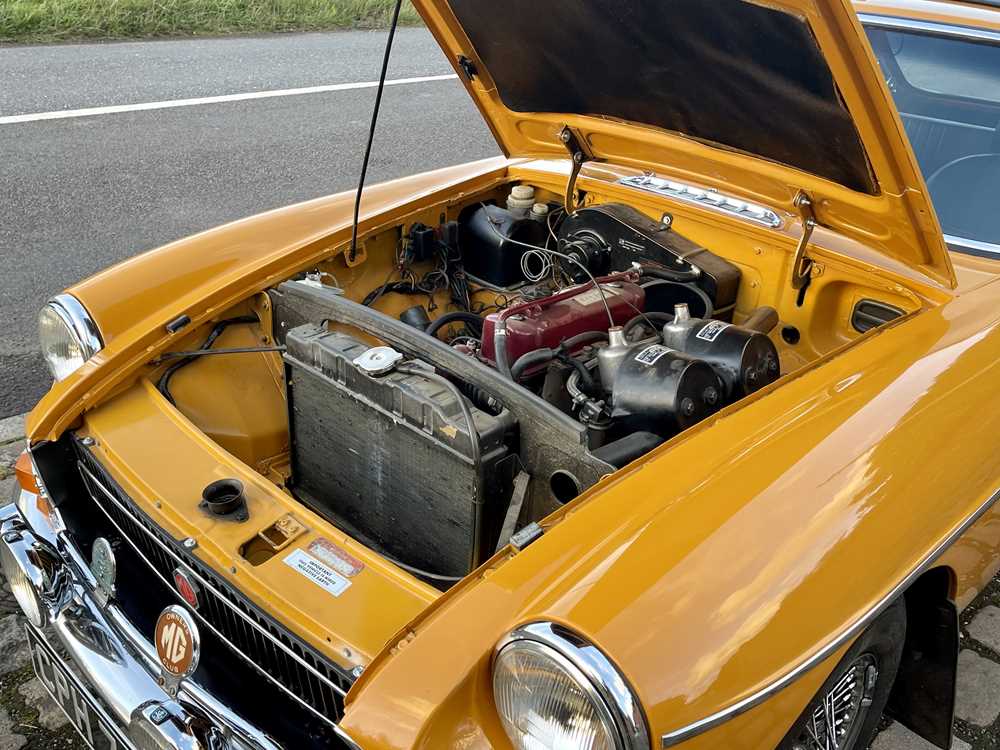 1970 MGB GT 53,700 miles and just five former keepers from new - Image 17 of 31