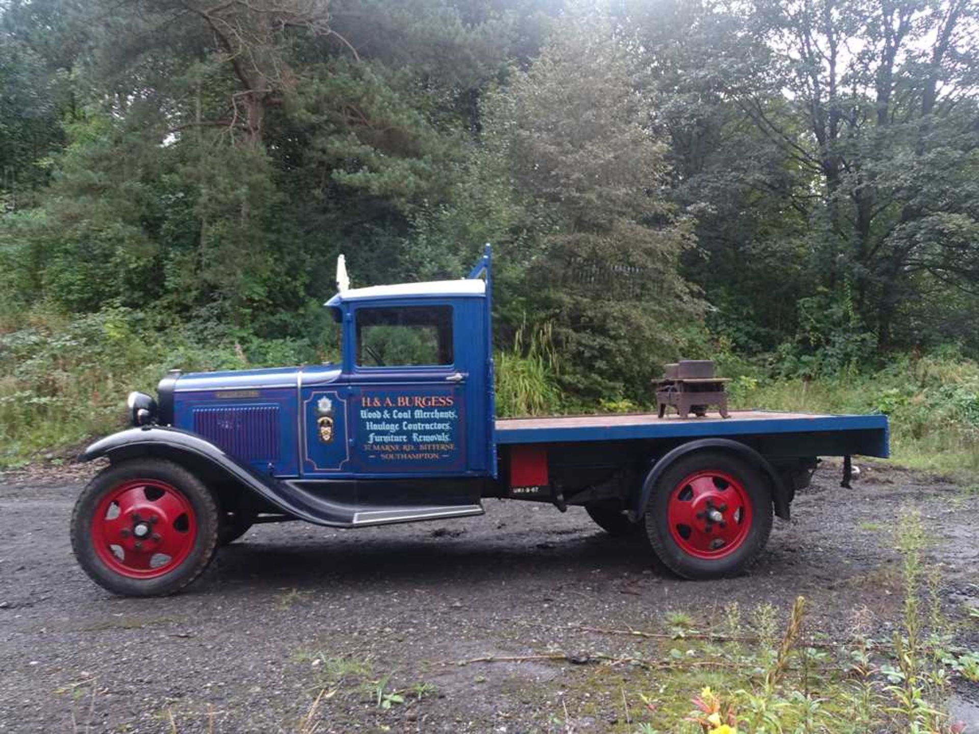 1932 Ford AA Truck - Bild 2 aus 28