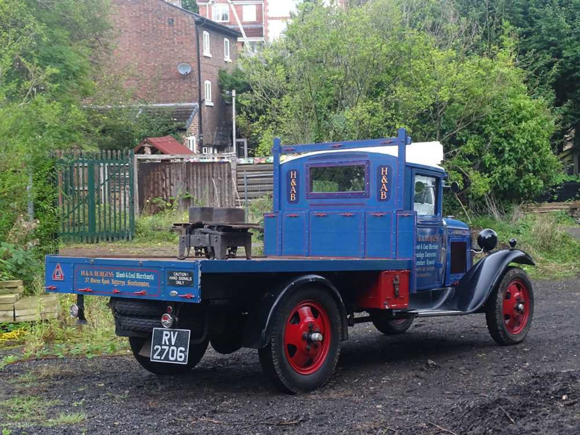 1932 Ford AA Truck - Bild 3 aus 28