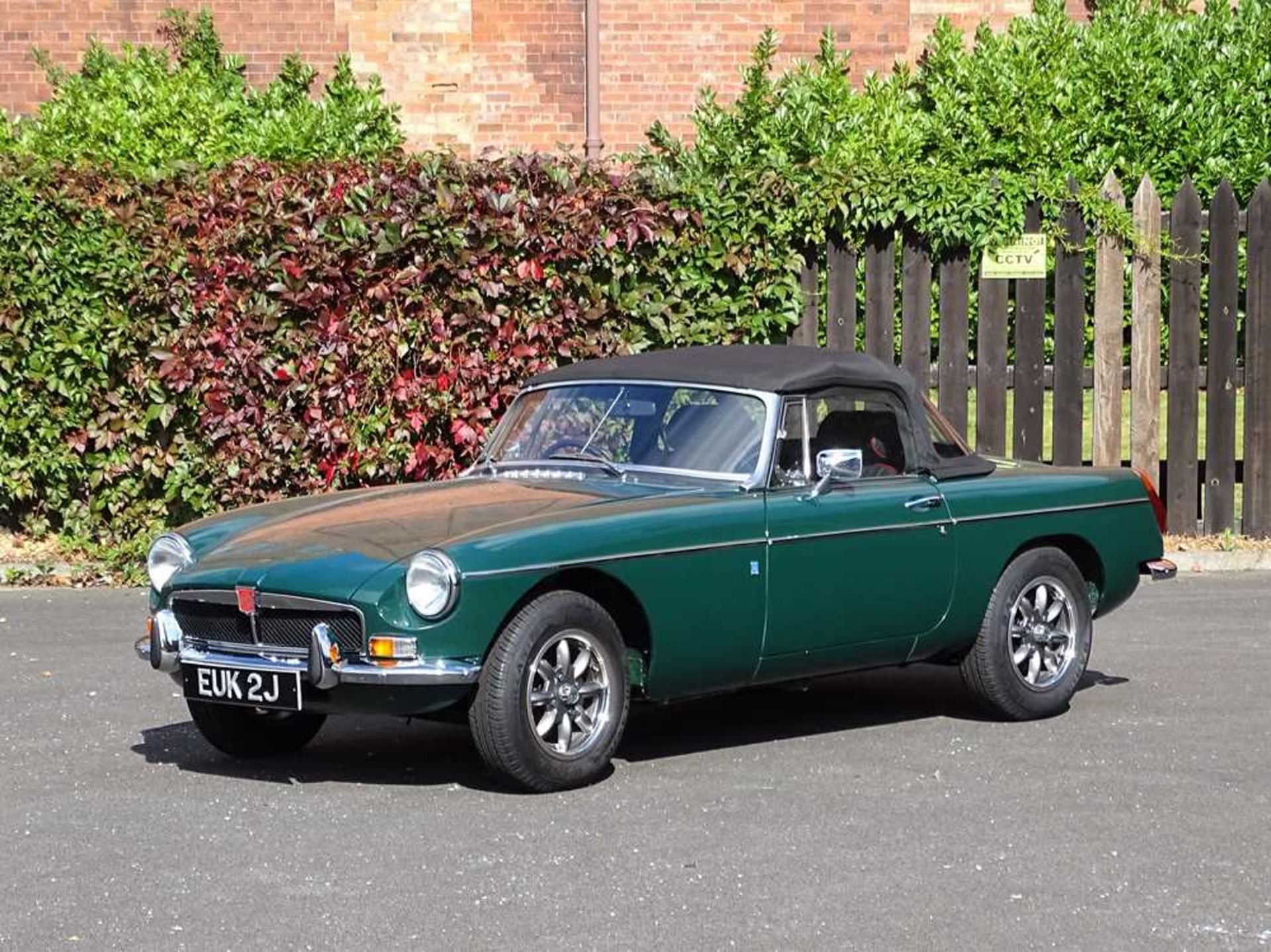 1971 MG B Roadster Restored at a cost of c.£33,000 - Image 18 of 43
