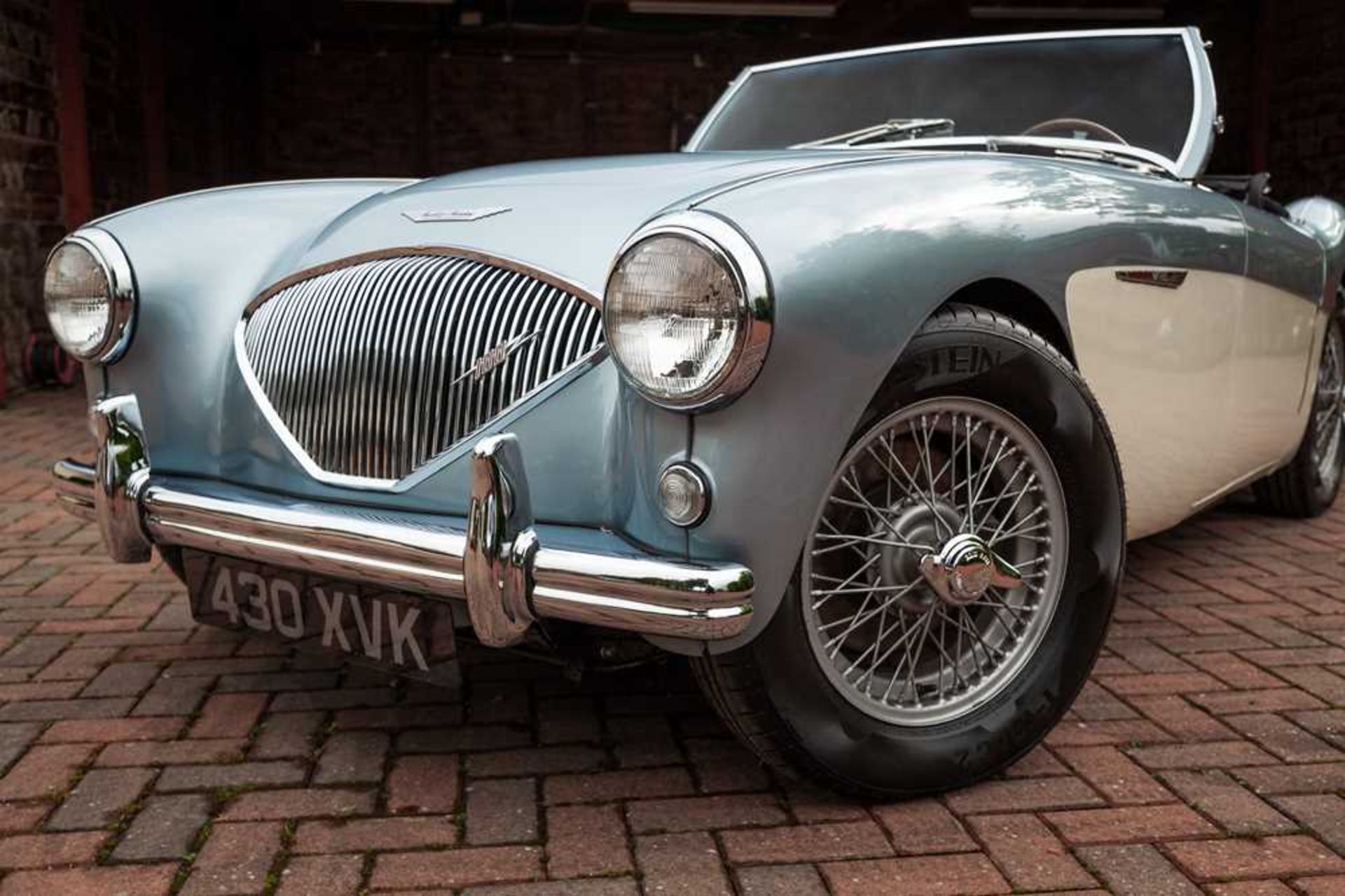1955 Austin-Healey 100/4 Subtly Upgraded with 5-Speed Transmission and Front Disc Brakes - Image 40 of 54