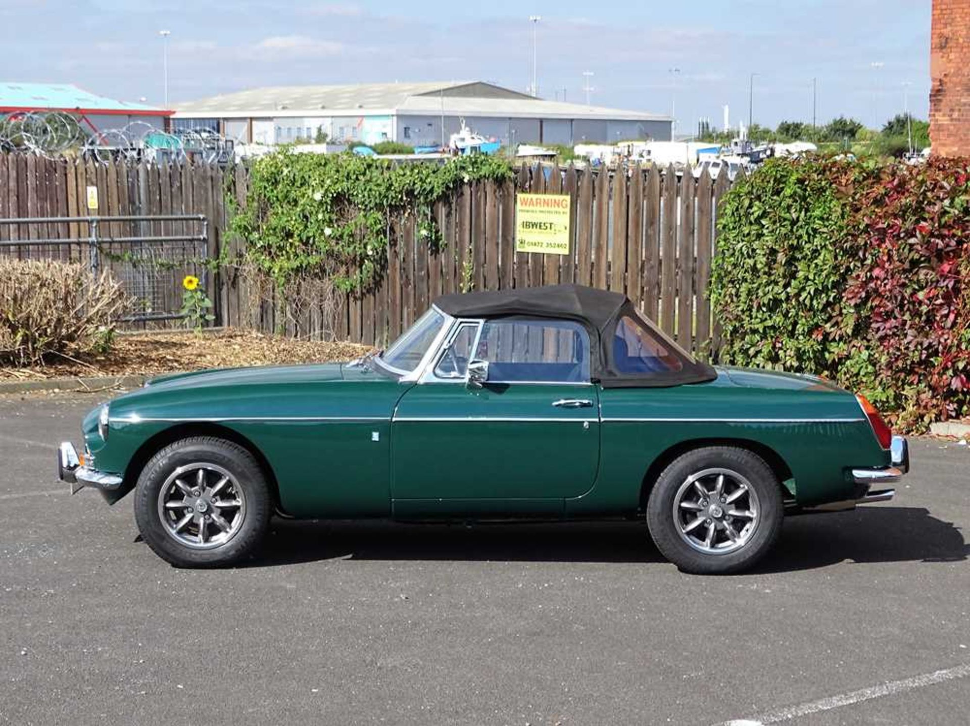 1971 MG B Roadster Restored at a cost of c.£33,000 - Image 4 of 43