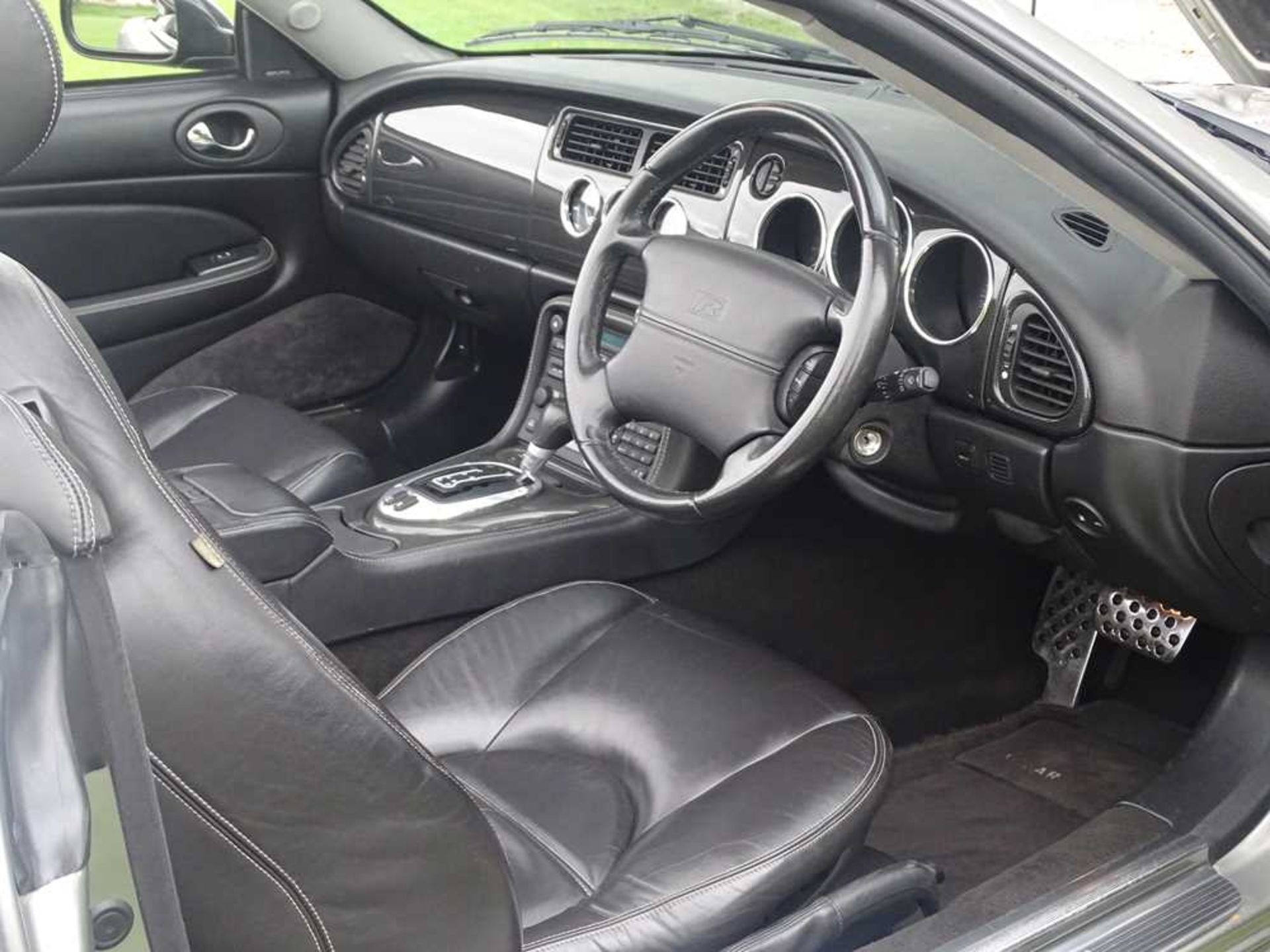 2005 Jaguar XKR-S Convertible - Image 10 of 33