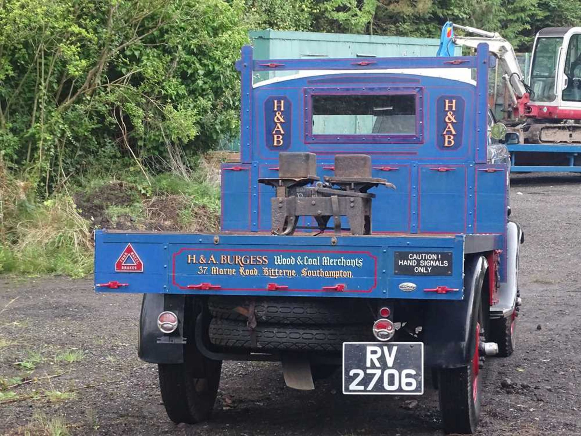 1932 Ford AA Truck - Bild 5 aus 28