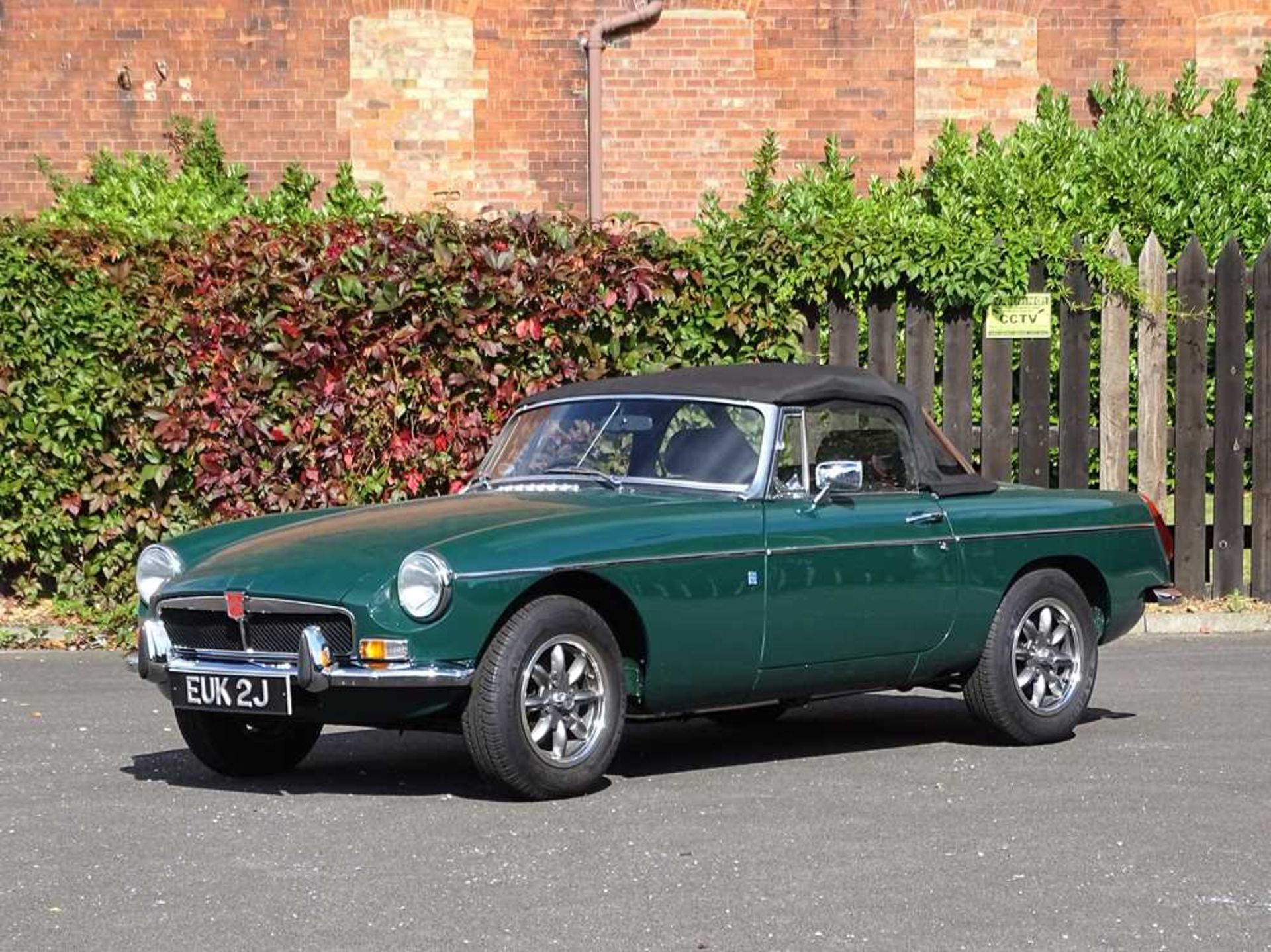 1971 MG B Roadster Restored at a cost of c.£33,000 - Image 19 of 43
