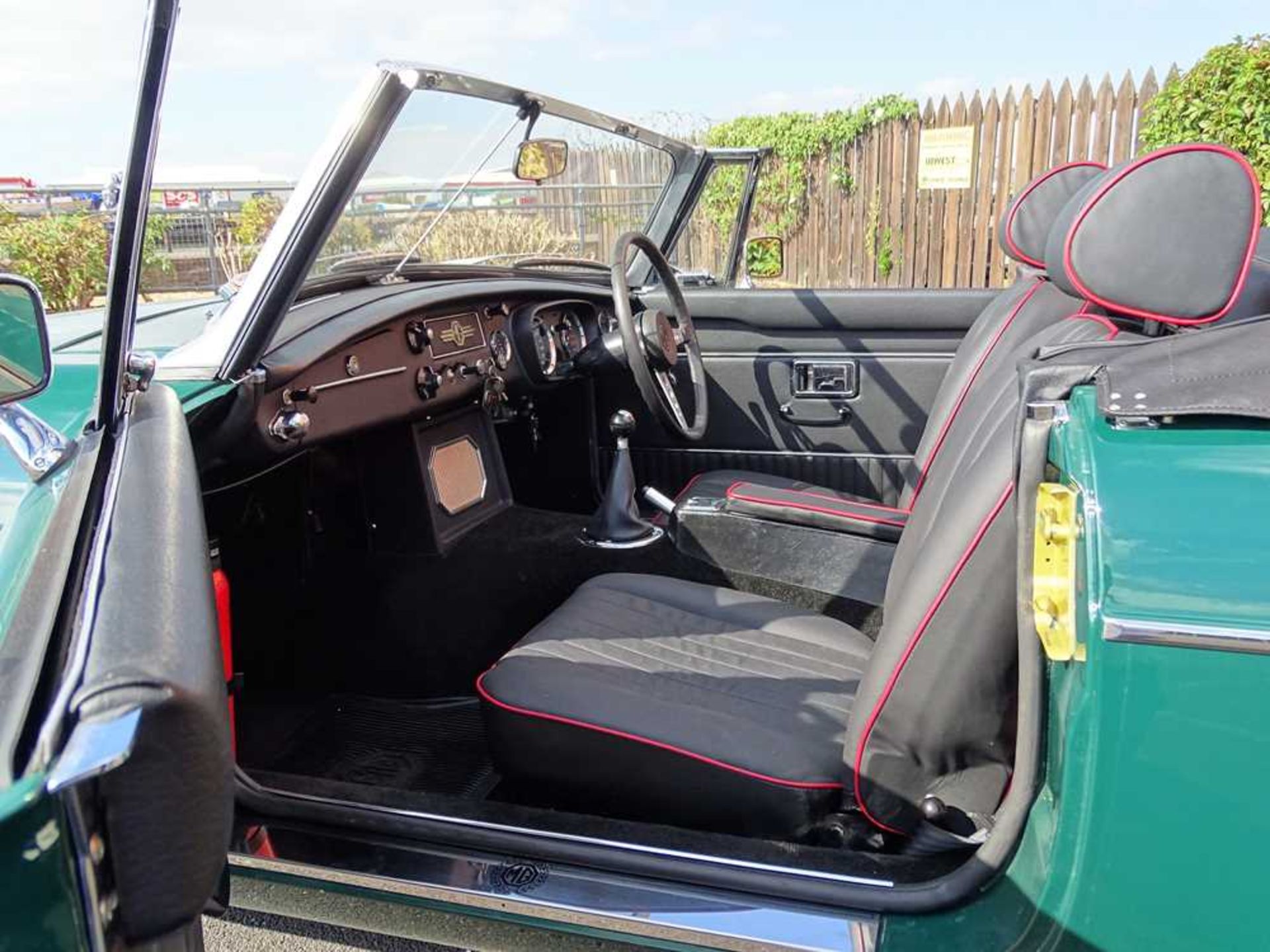 1971 MG B Roadster Restored at a cost of c.£33,000 - Image 9 of 43