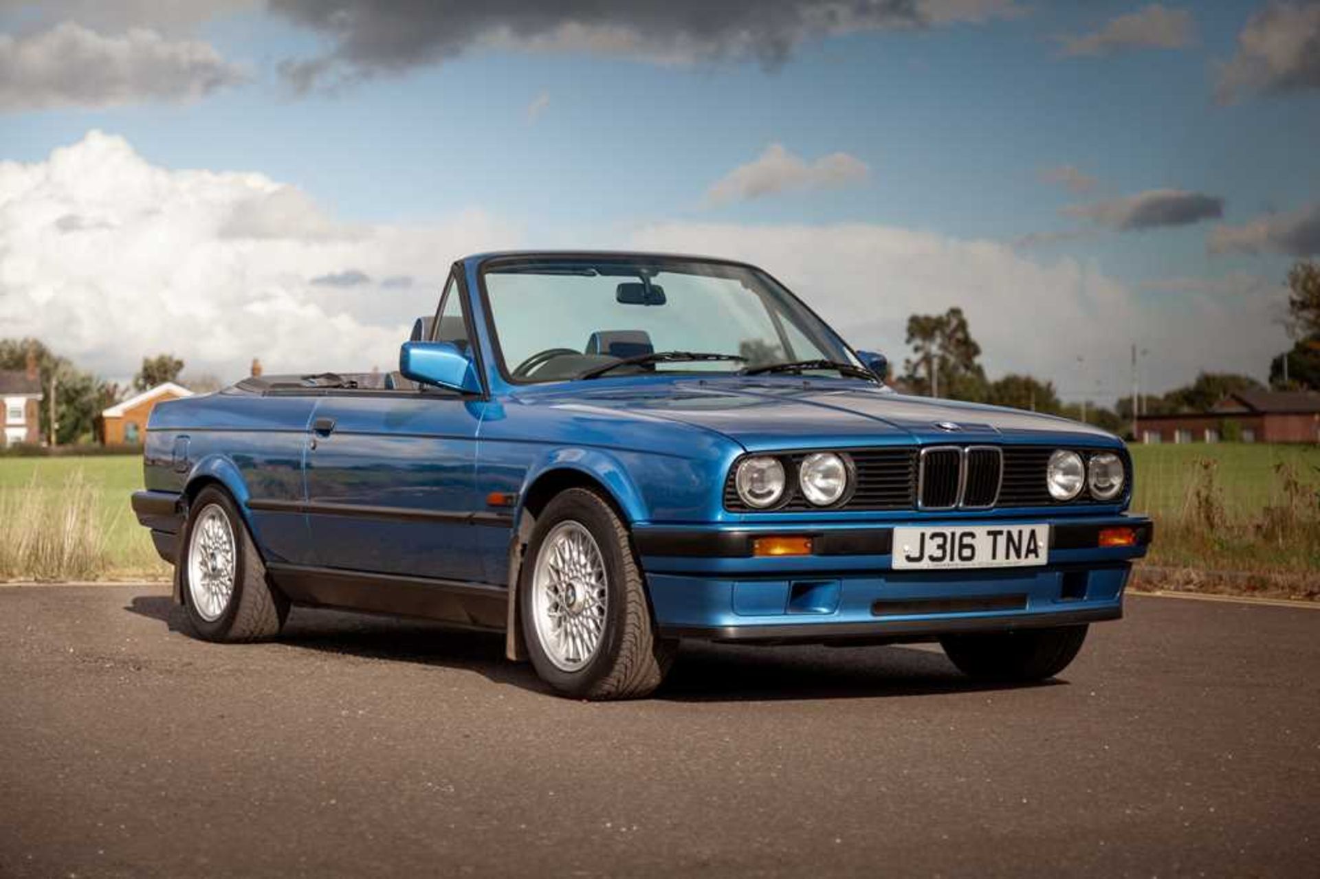 1992 BMW 318i Convertible Motorsport 'Design Edition' - Bild 7 aus 57