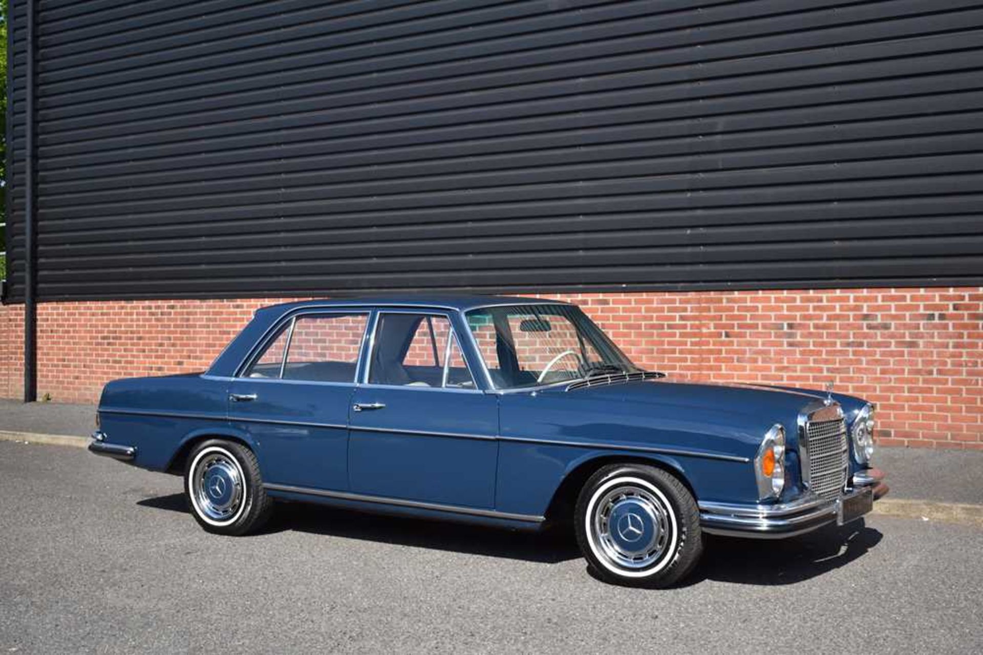 1971 Mercedes-Benz 280SE 3.5 V8 LHD Recently recommissioned and only two previous keepers - Image 8 of 21