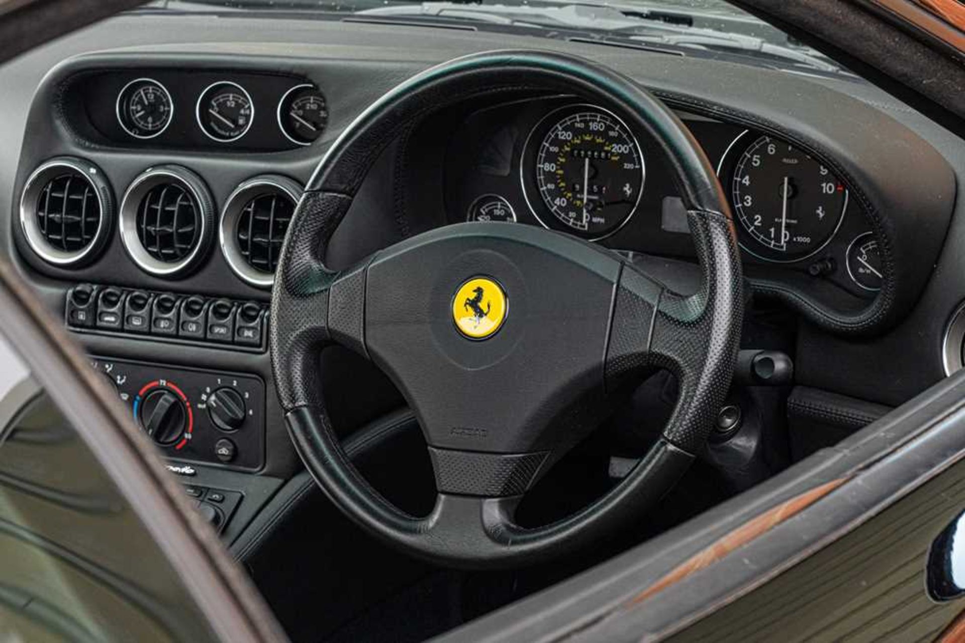 1998 Ferrari 550 Maranello (Manual) 1 of just 457 UK-supplied examples - Image 26 of 39