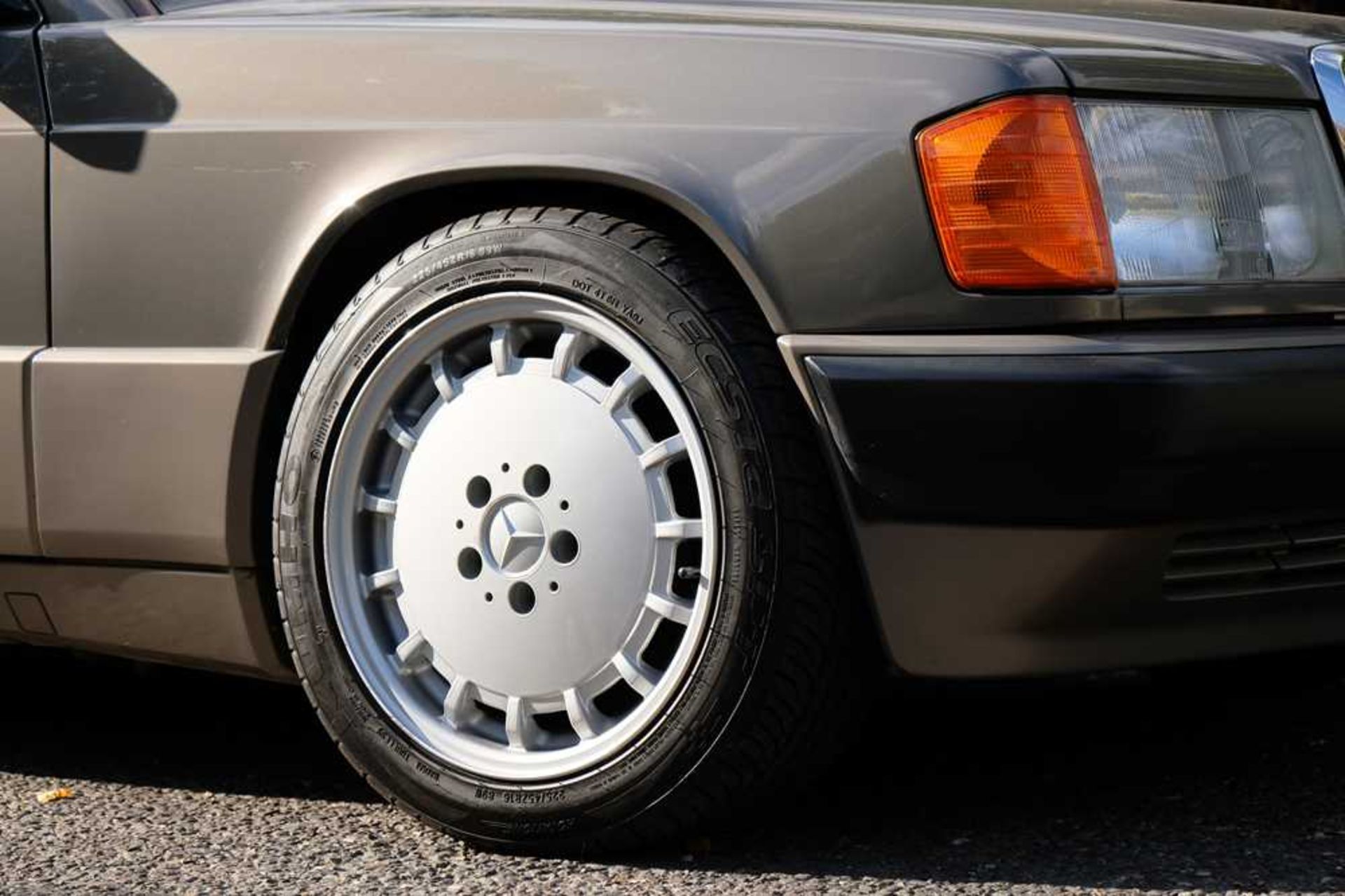 1992 Mercedes 190E 2.0 No Reserve - Bild 76 aus 89