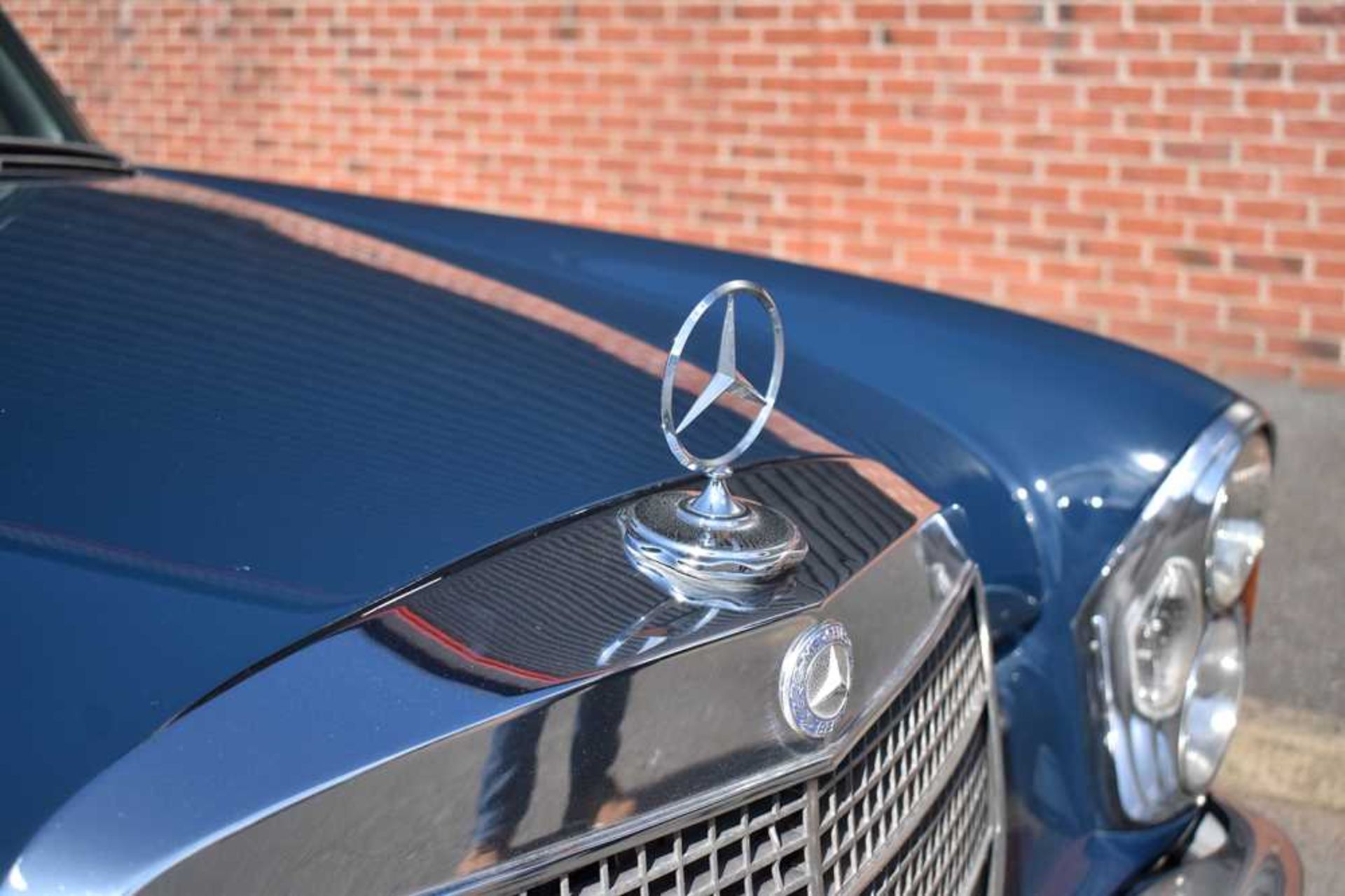 1971 Mercedes-Benz 280SE 3.5 V8 LHD Recently recommissioned and only two previous keepers - Image 11 of 21