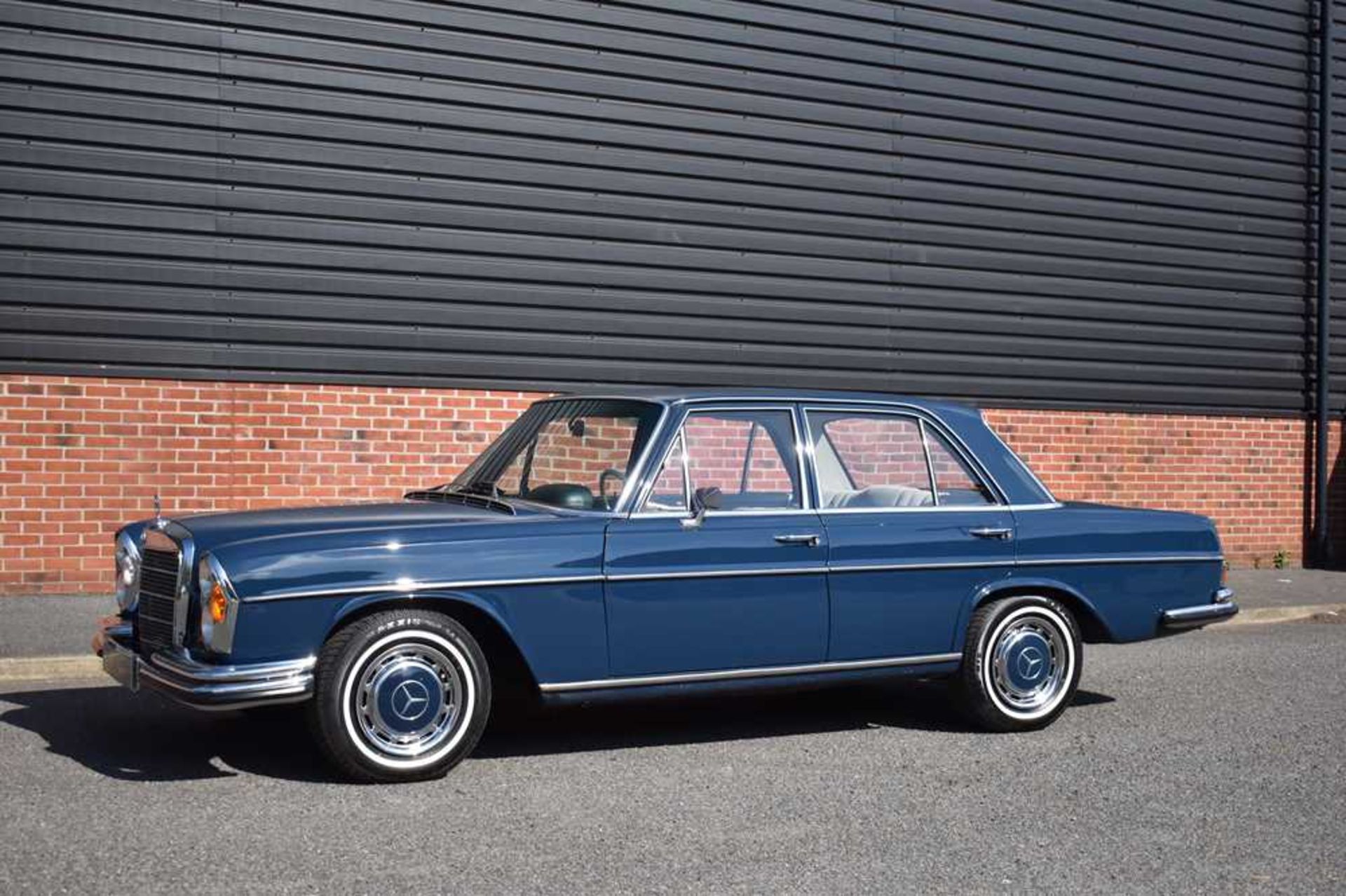 1971 Mercedes-Benz 280SE 3.5 V8 LHD Recently recommissioned and only two previous keepers - Image 10 of 21