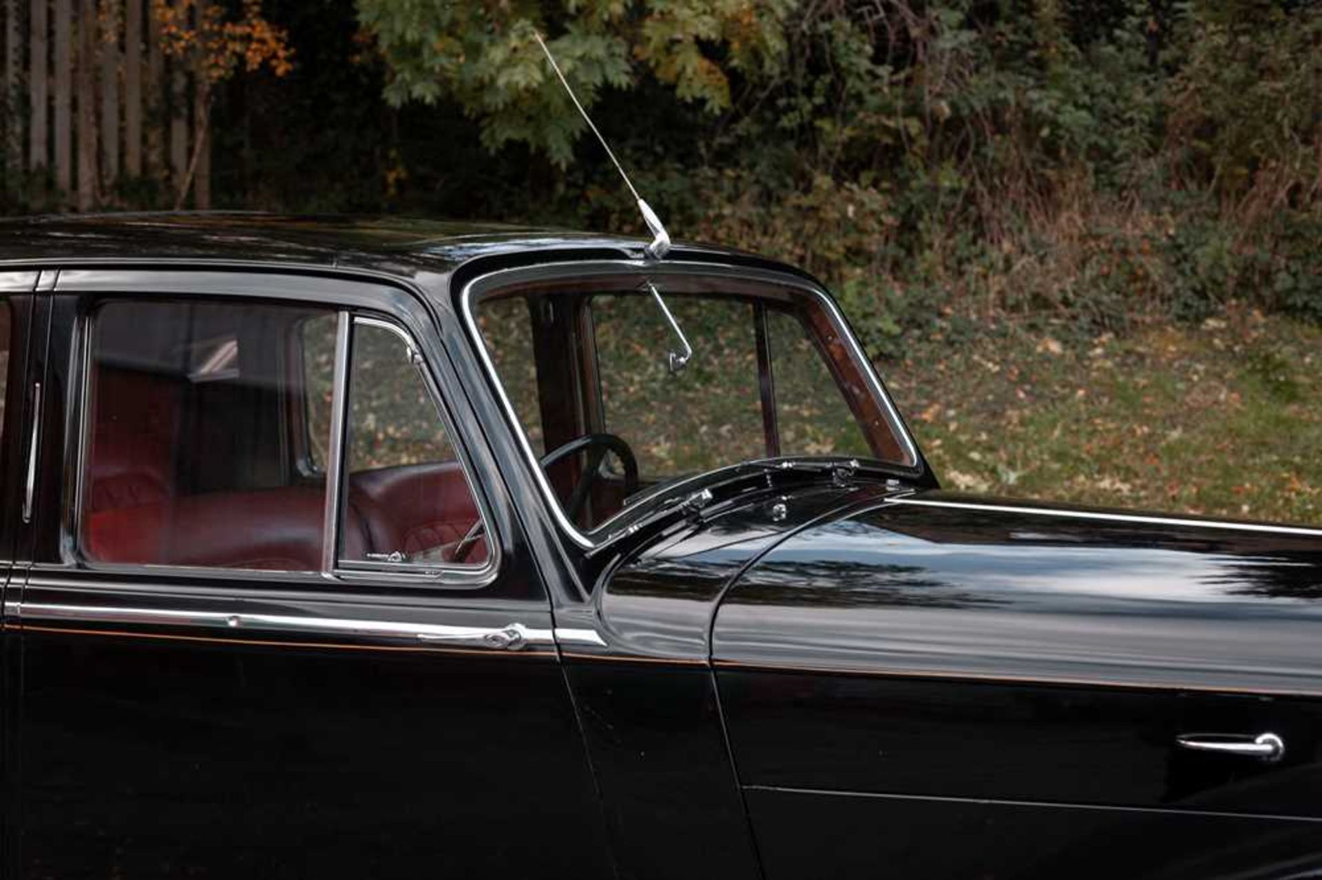 1954 Bentley R-Type Saloon Single family ownership from new! - Image 18 of 65