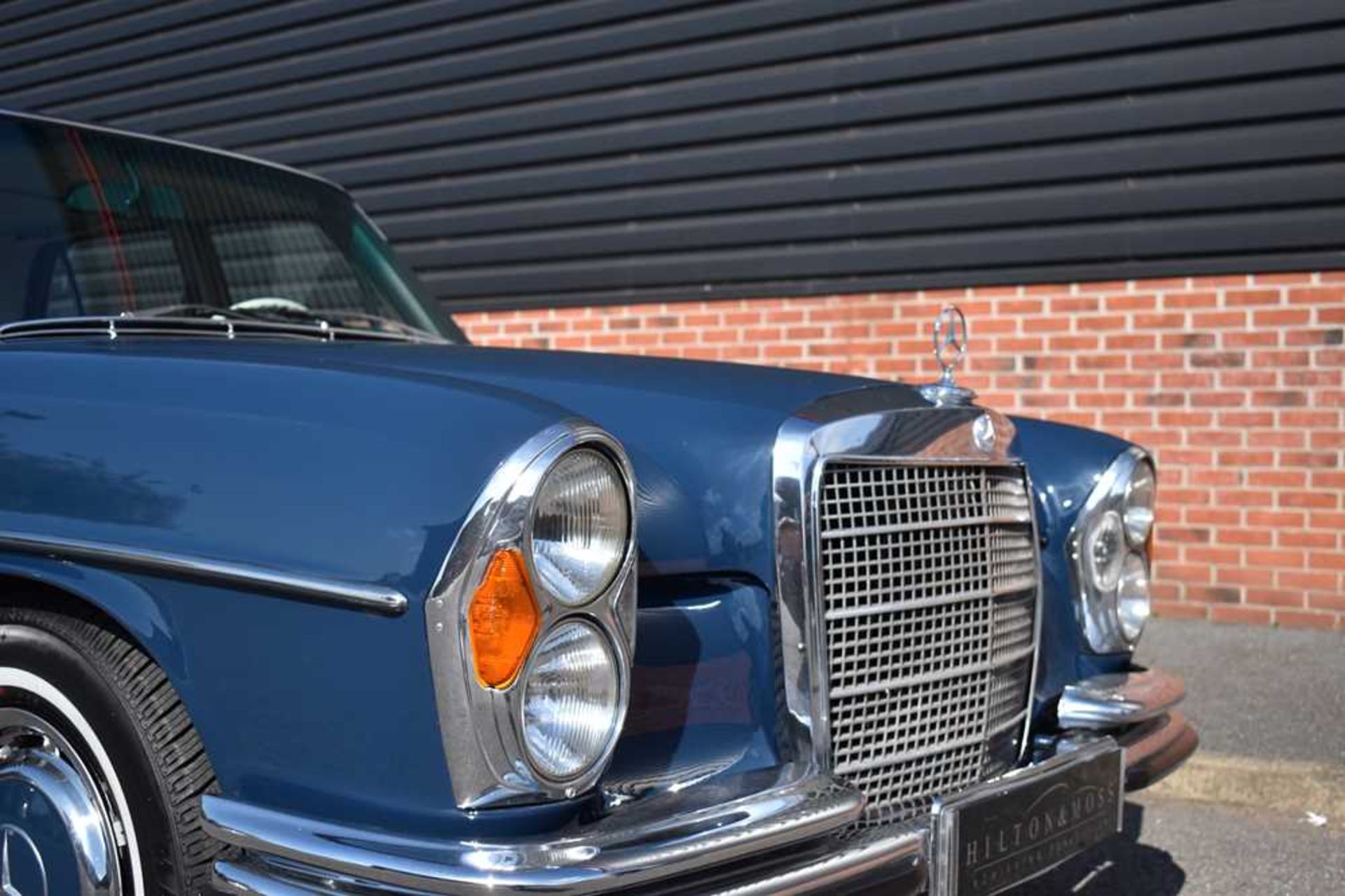 1971 Mercedes-Benz 280SE 3.5 V8 LHD Recently recommissioned and only two previous keepers - Image 9 of 21