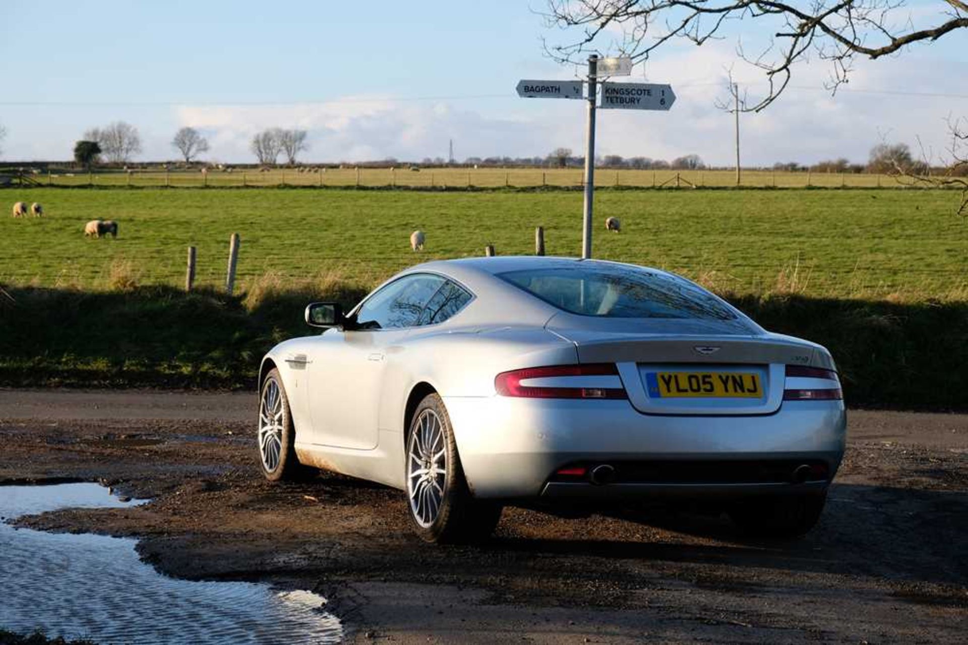 2005 Aston Martin DB9 c.25,000 from new and 4 former keepers - Image 20 of 59