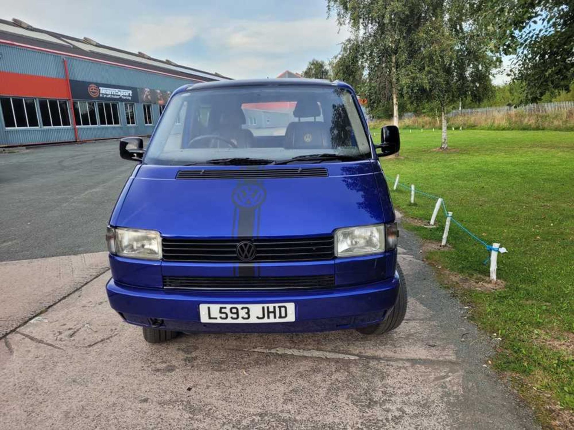 1993 Volkswagen Transporter (T4) 1.9D 800 Special Just one former keeper from new - Image 3 of 12