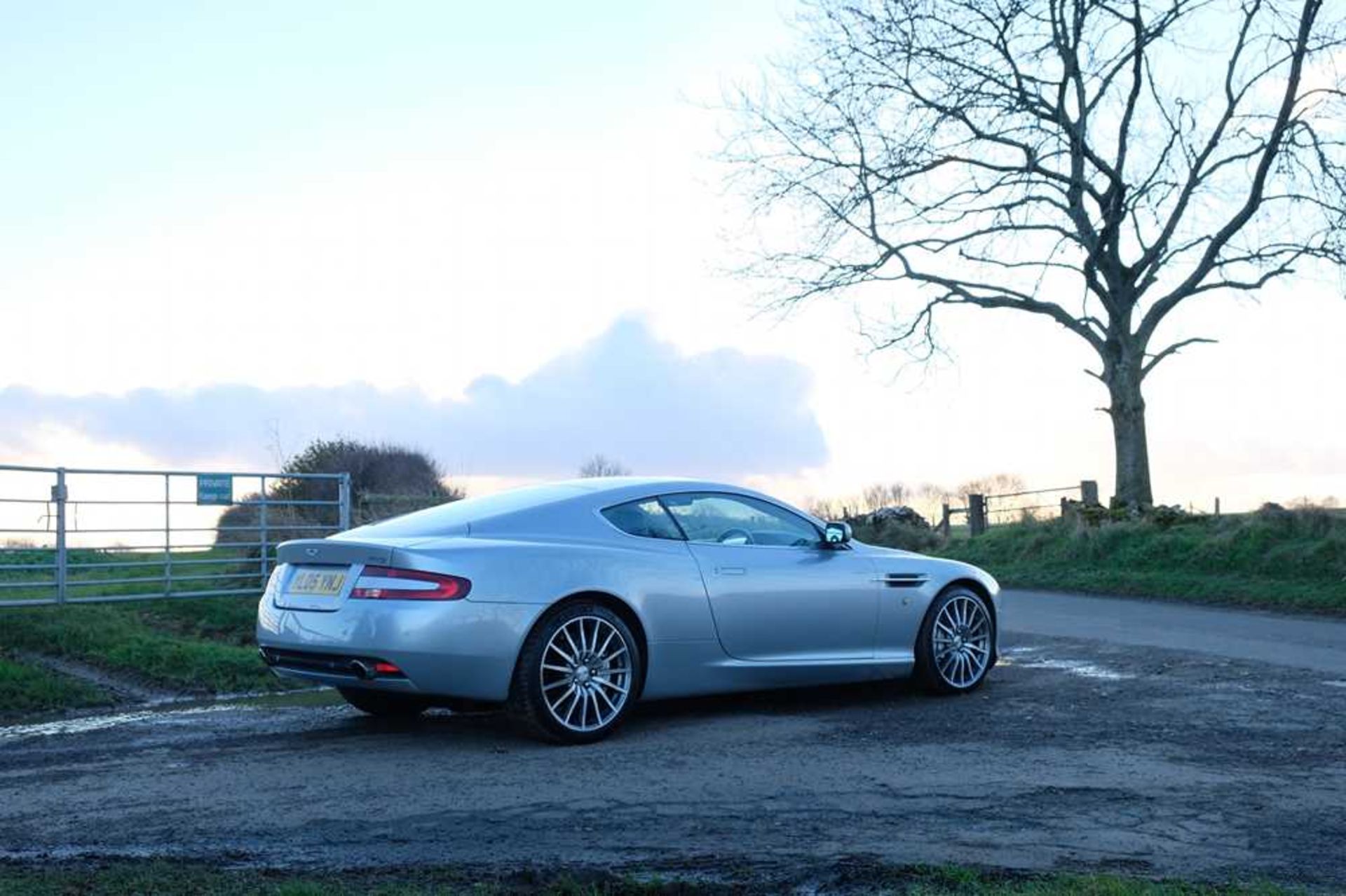 2005 Aston Martin DB9 c.25,000 from new and 4 former keepers - Image 25 of 59