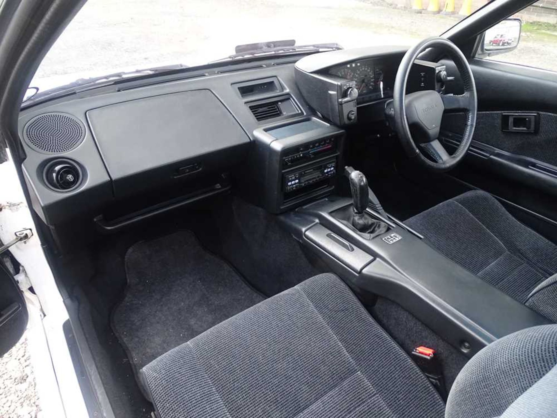 1990 Toyota MR2 - Image 22 of 40