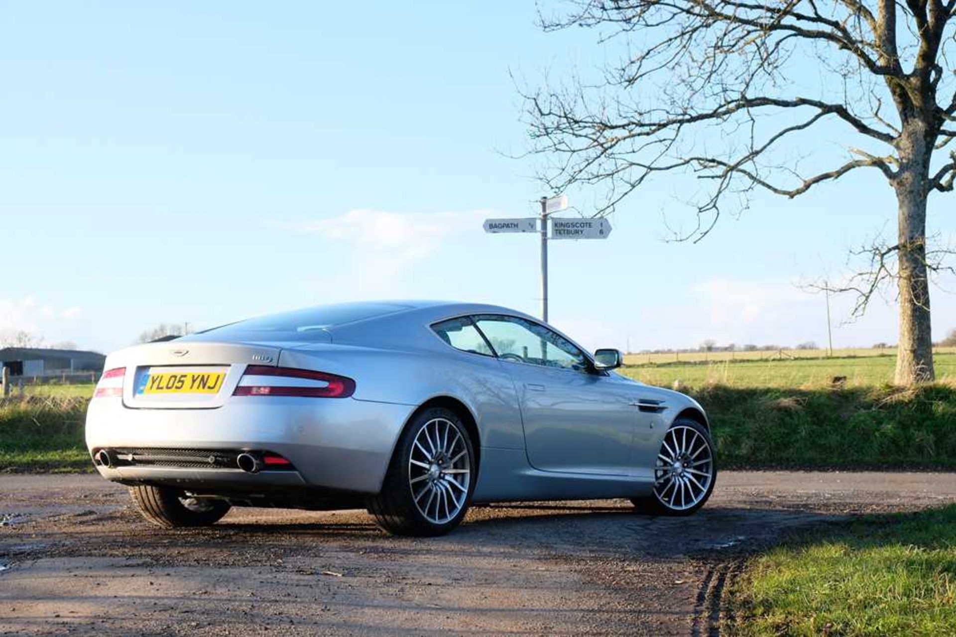 2005 Aston Martin DB9 c.25,000 from new and 4 former keepers - Image 18 of 59