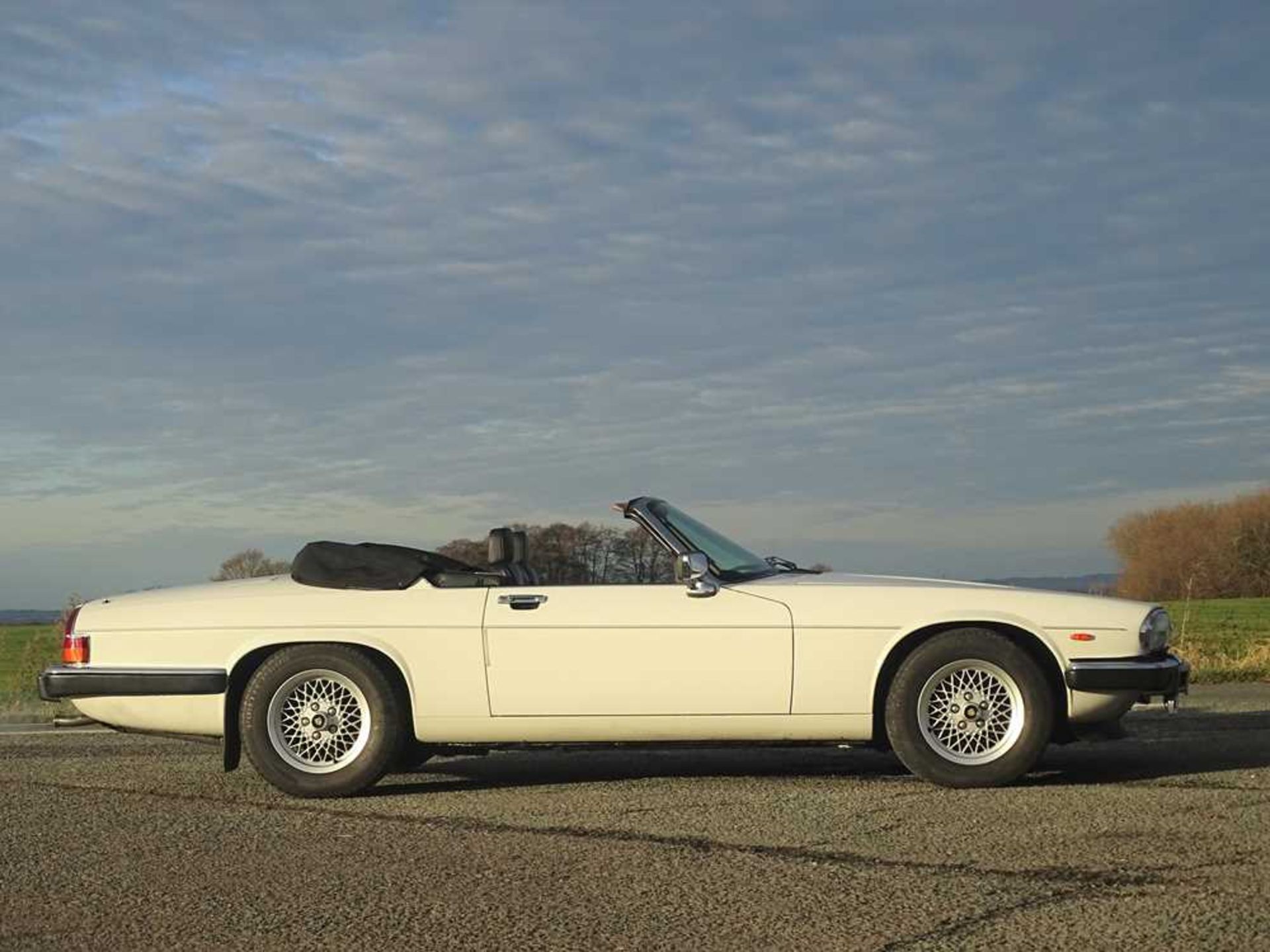 1988 Jaguar XJ-S V12 Convertible - Image 2 of 37