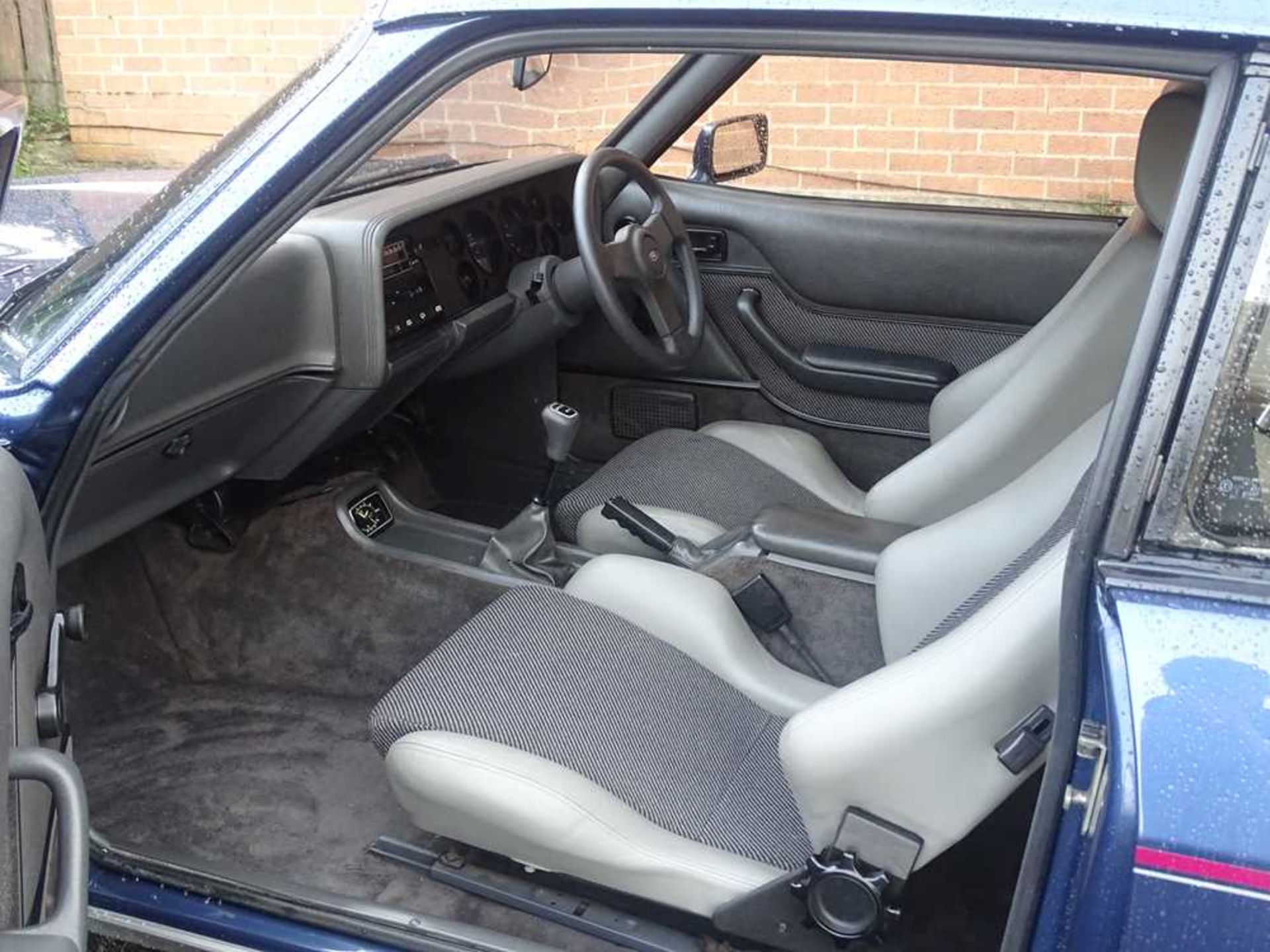 1986 Ford Capri 2.8i Special Three owners from new and warranted c.73,000 miles - Image 49 of 72