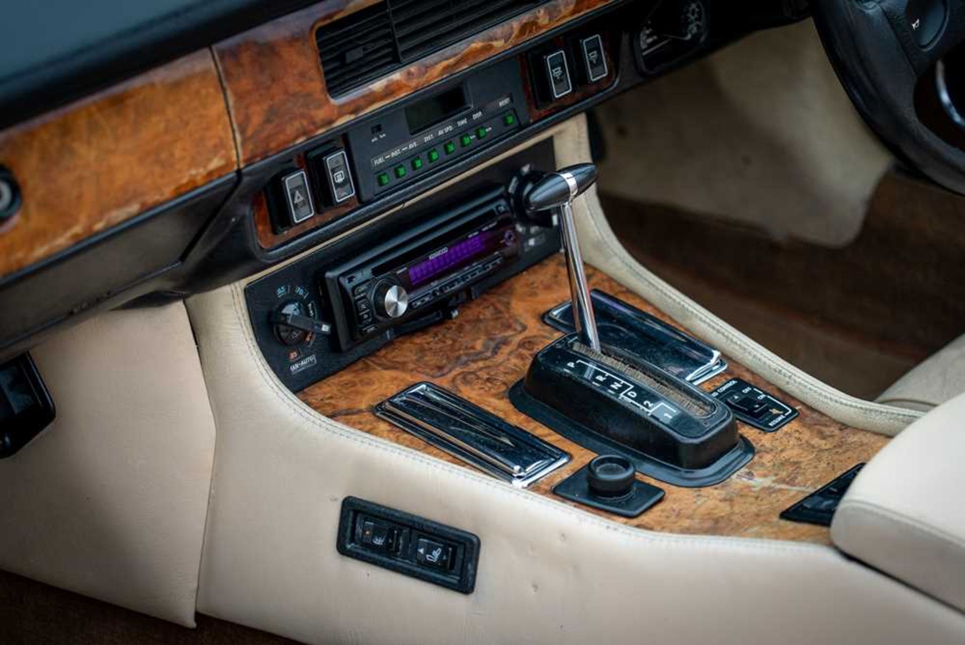1988 Jaguar XJ-S V12 Convertible - Image 28 of 37