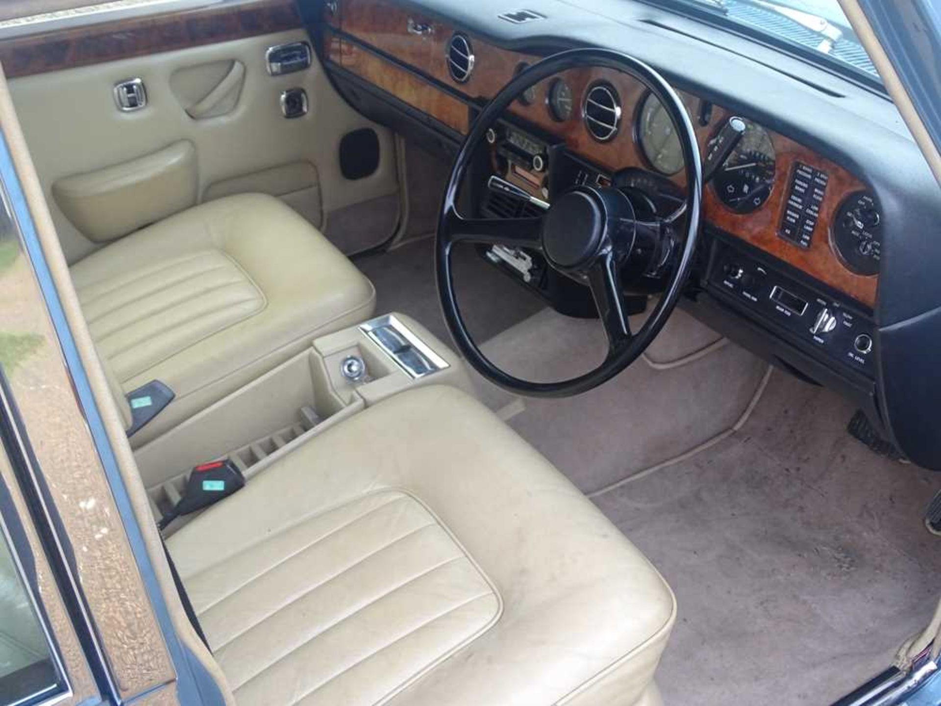 1977 Rolls-Royce Silver Shadow II - Image 11 of 32