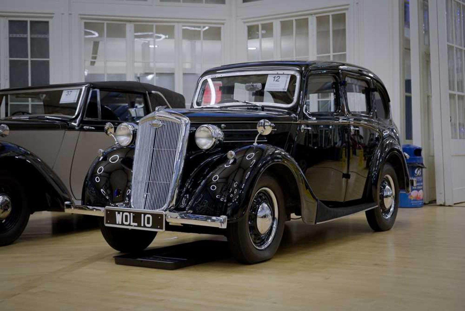 1947 Wolseley 10 Saloon